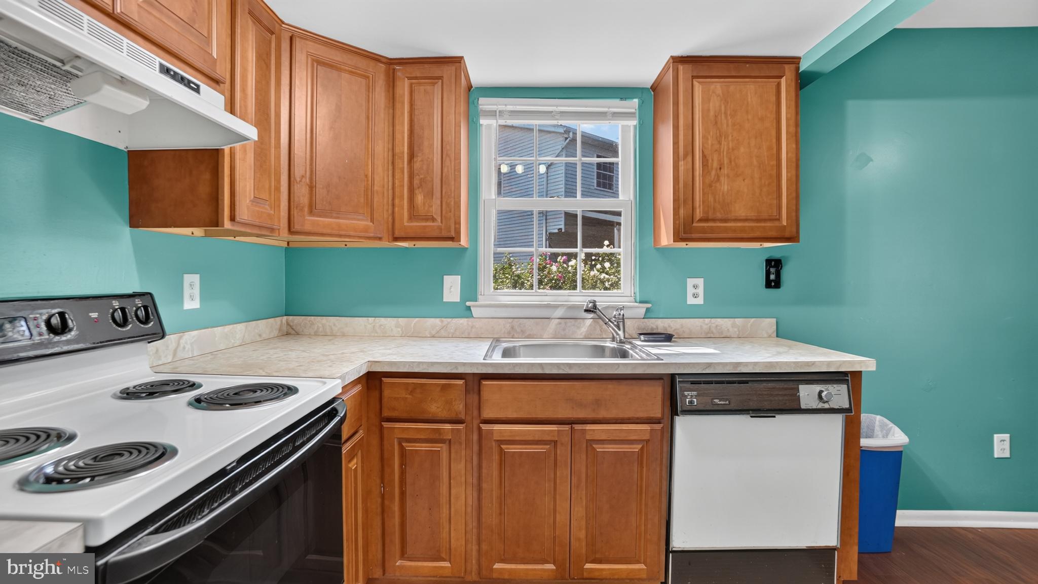 TYLER VILLAGE - Residential
