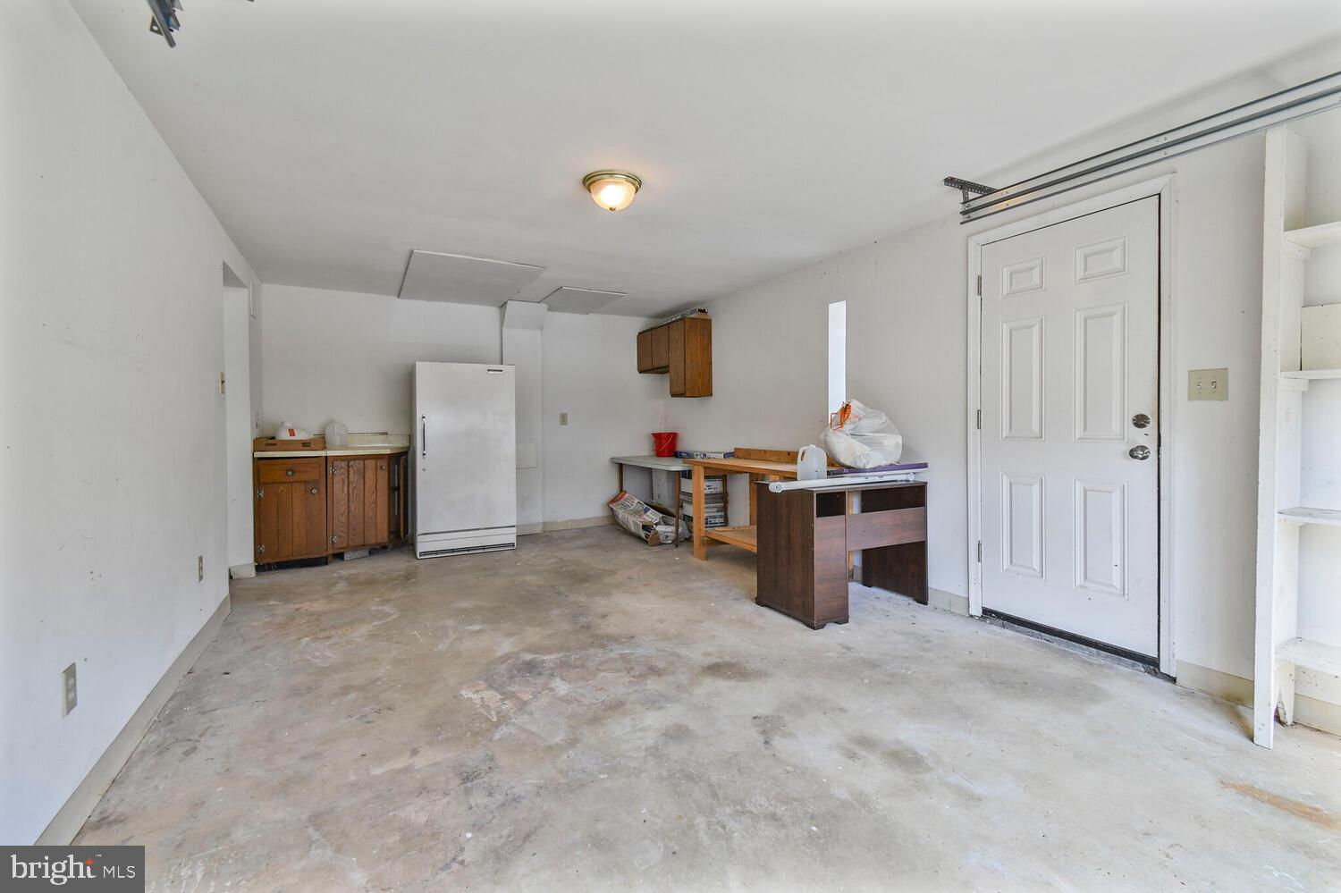 POPLAR TERRACE - Residential