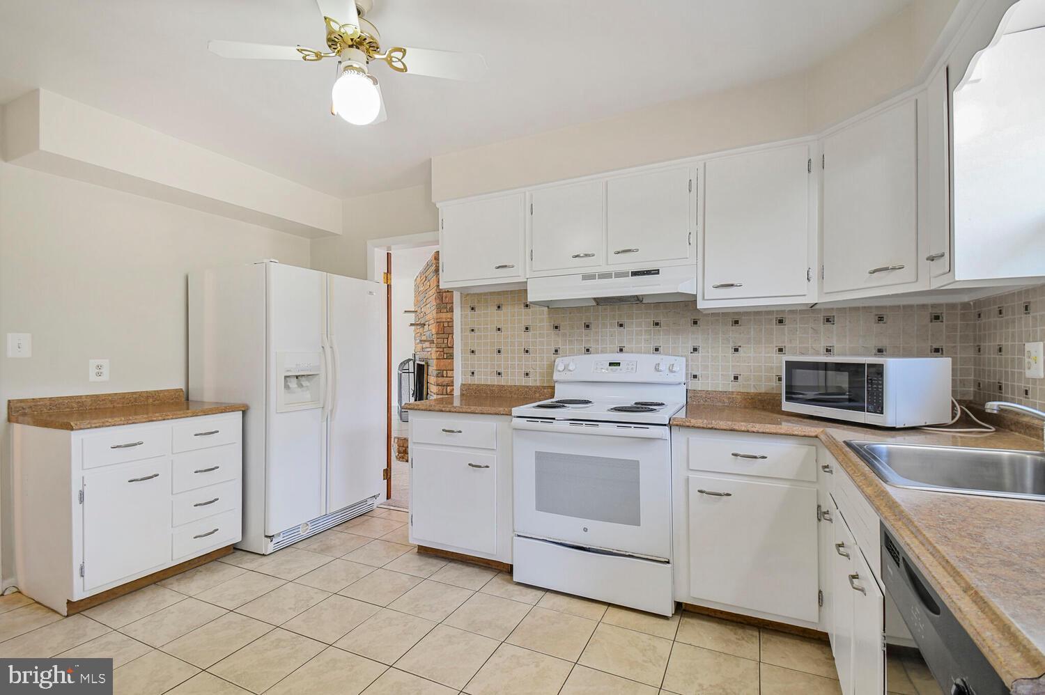 POPLAR TERRACE - Residential