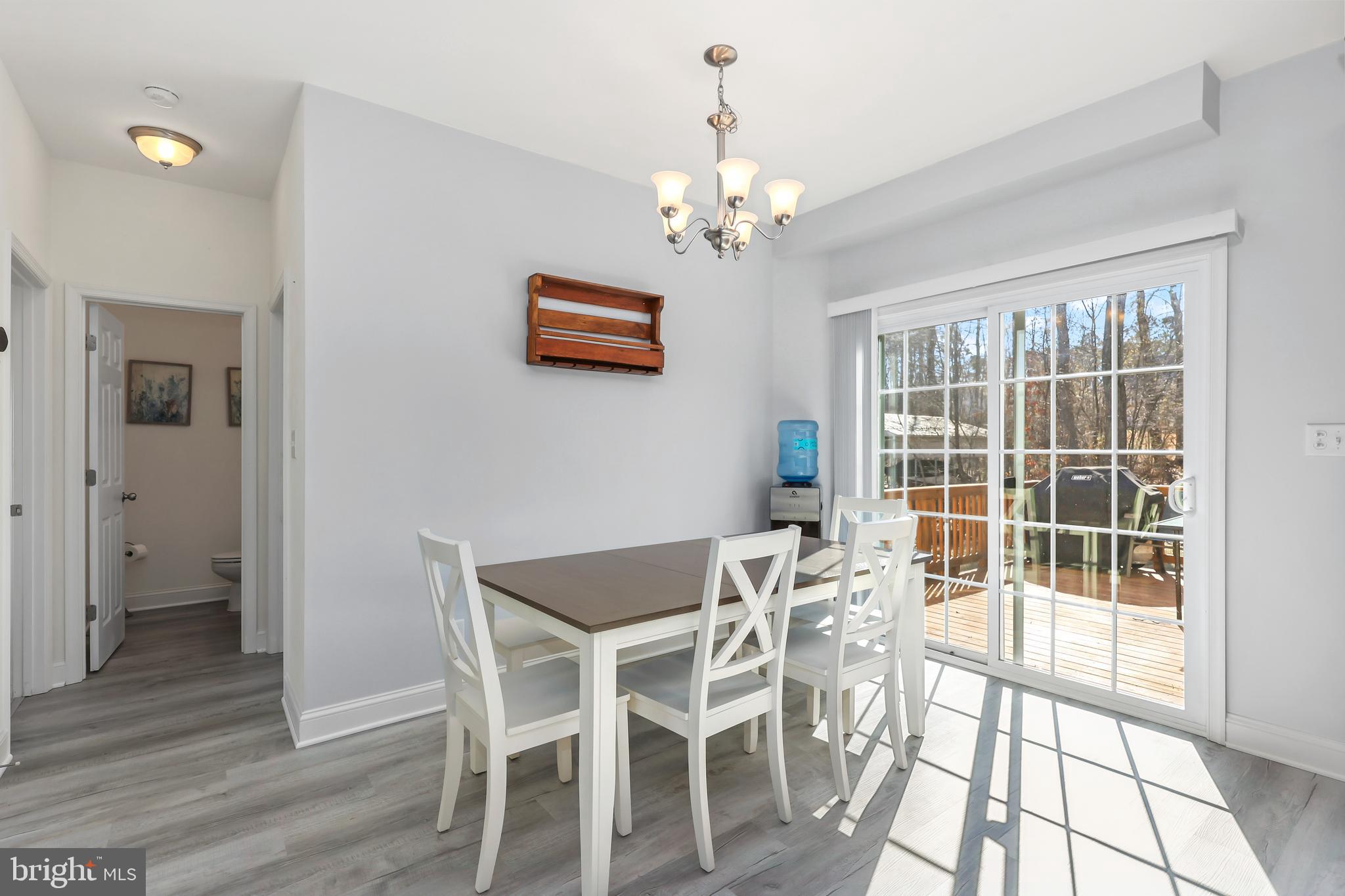 WOODLAND SHORES - Residential
