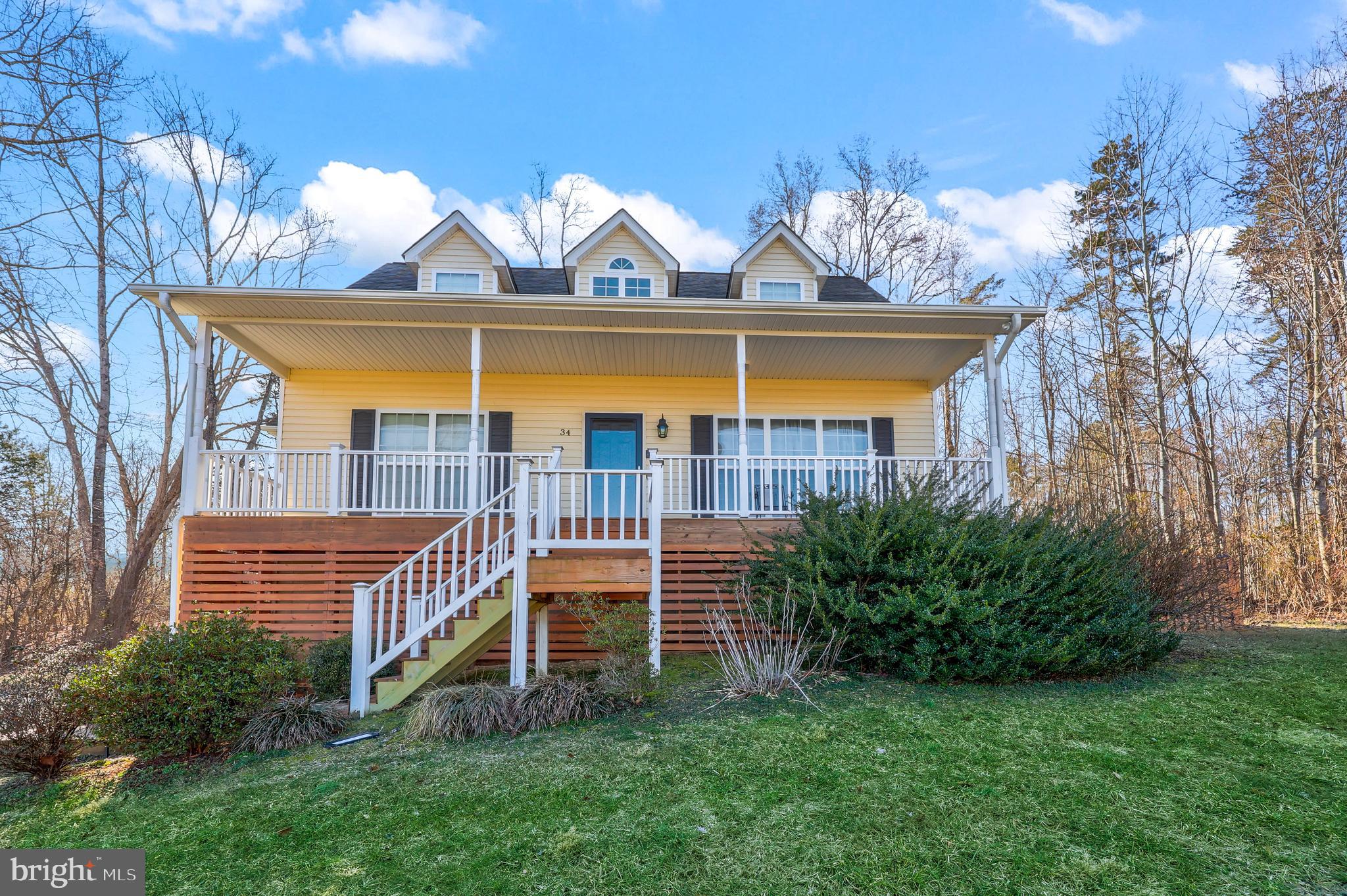 WOODLAND SHORES - Residential