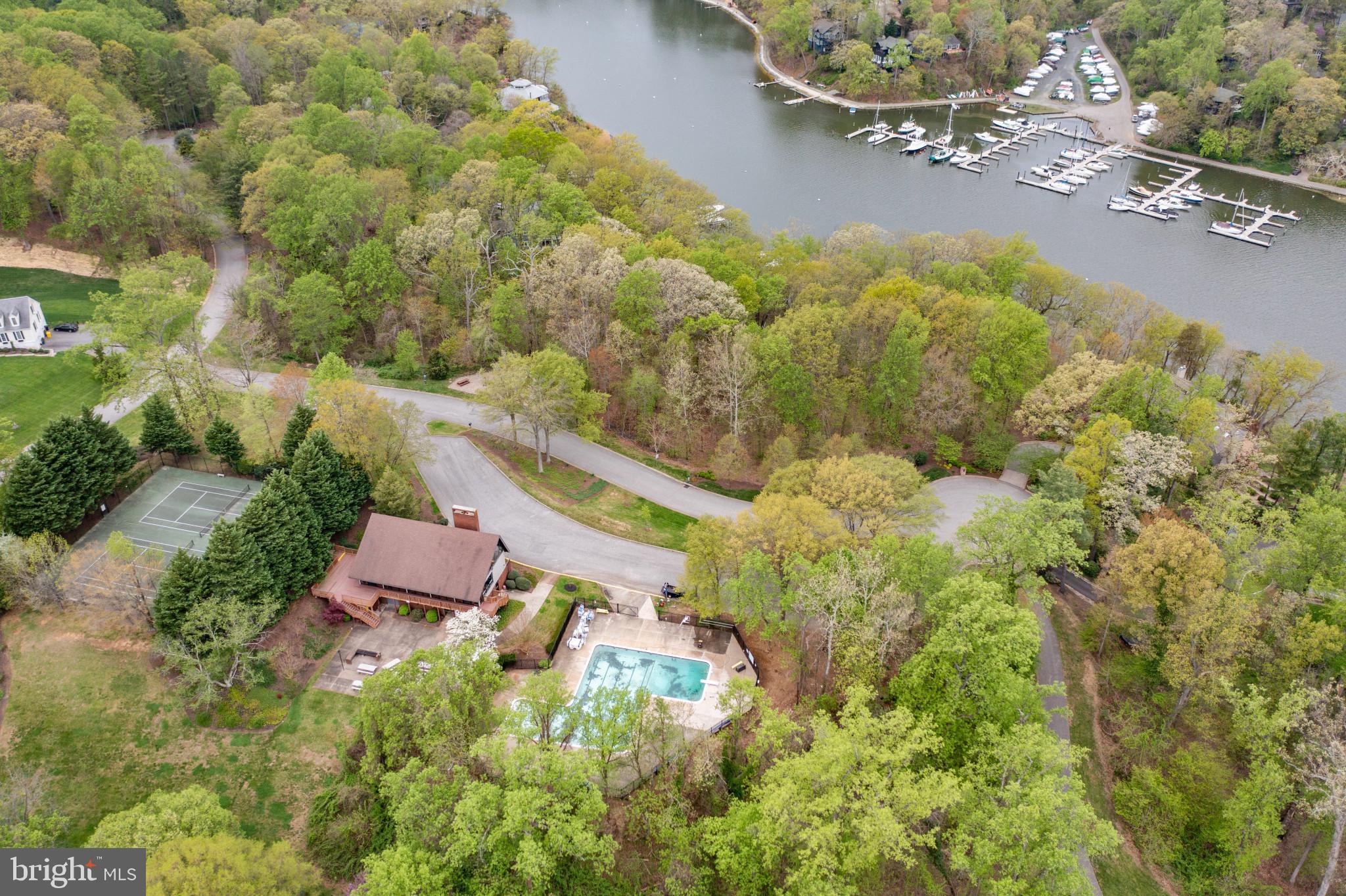 DOWNS ON THE SEVERN - Residential