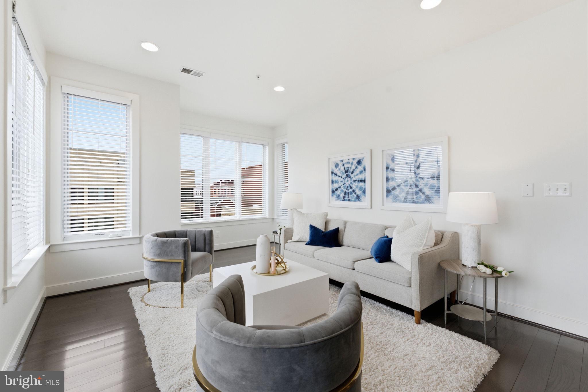 POTOMAC  YARDS - Residential