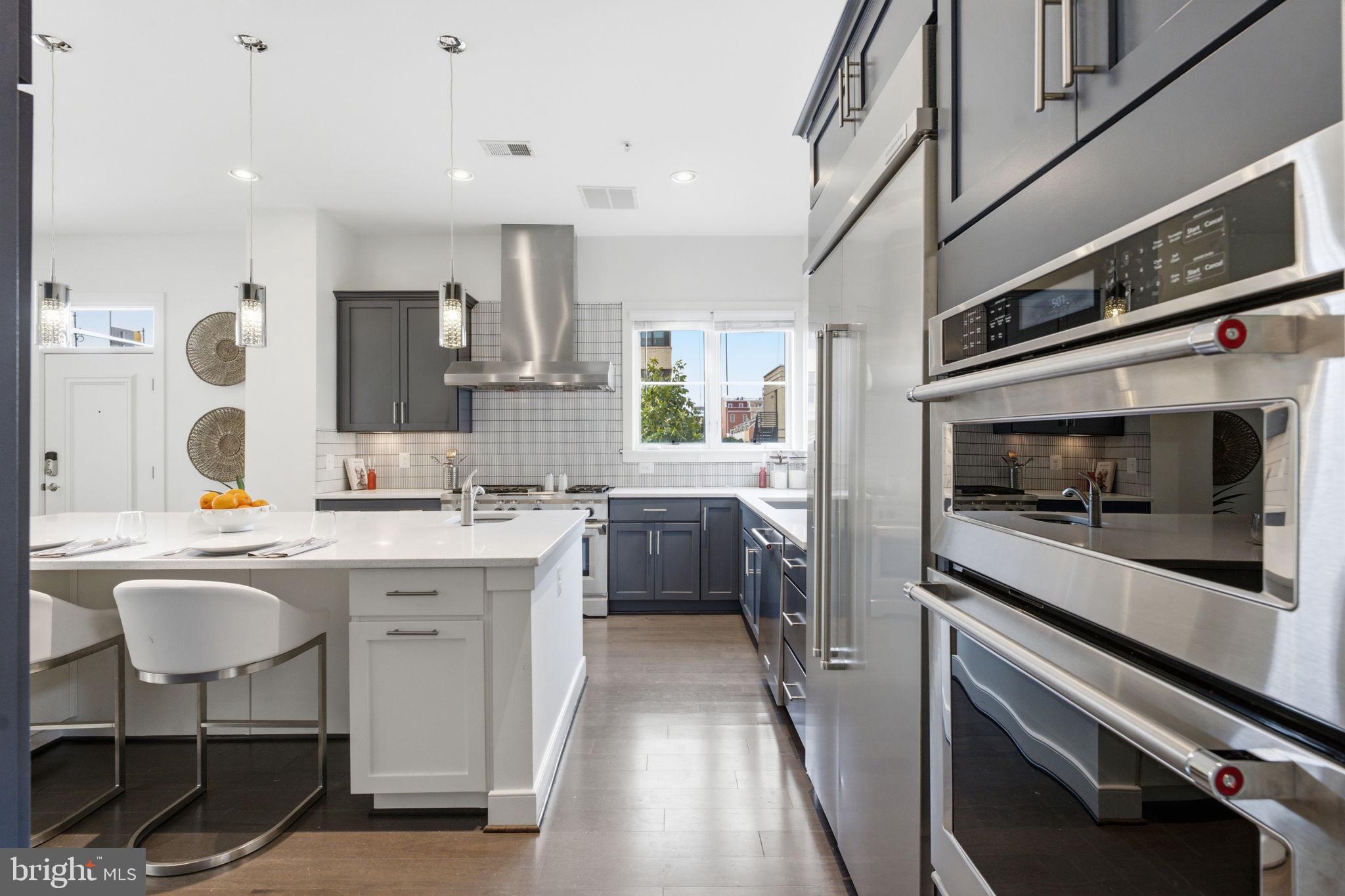 POTOMAC  YARDS - Residential