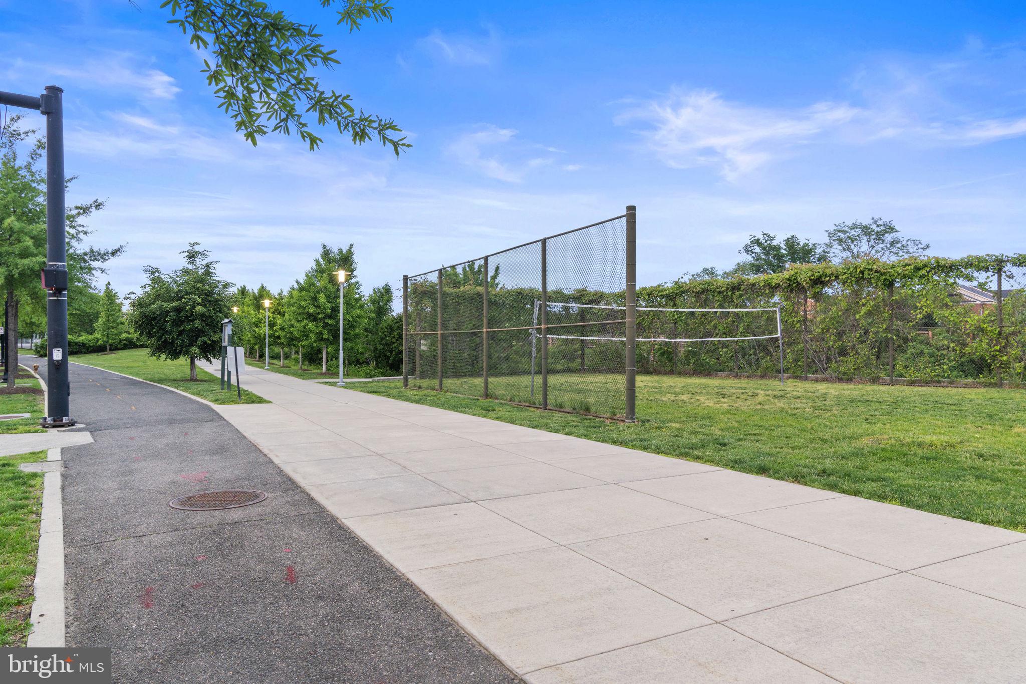 POTOMAC  YARDS - Residential