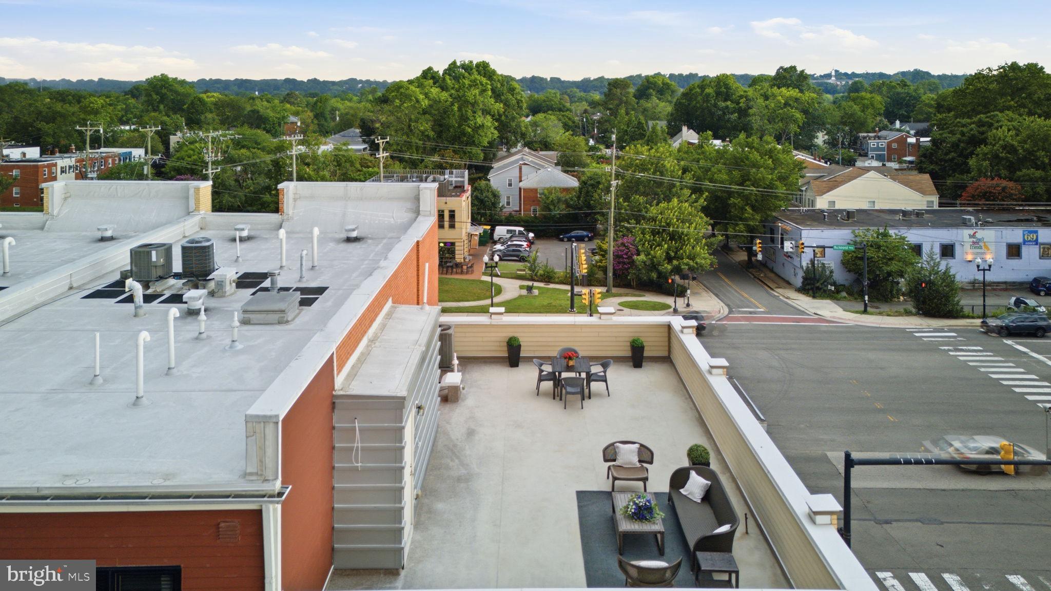 POTOMAC  YARDS - Residential