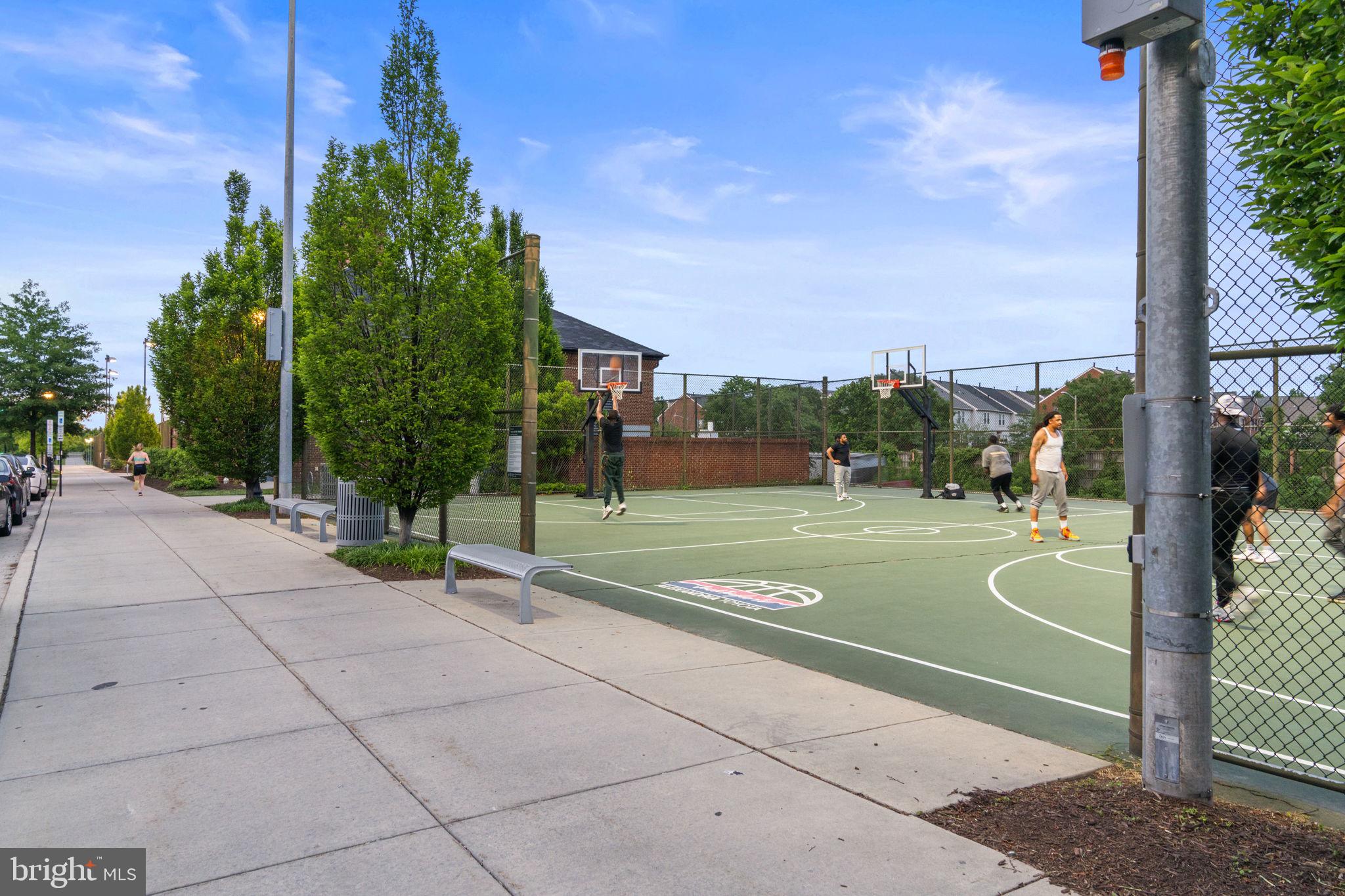 POTOMAC  YARDS - Residential