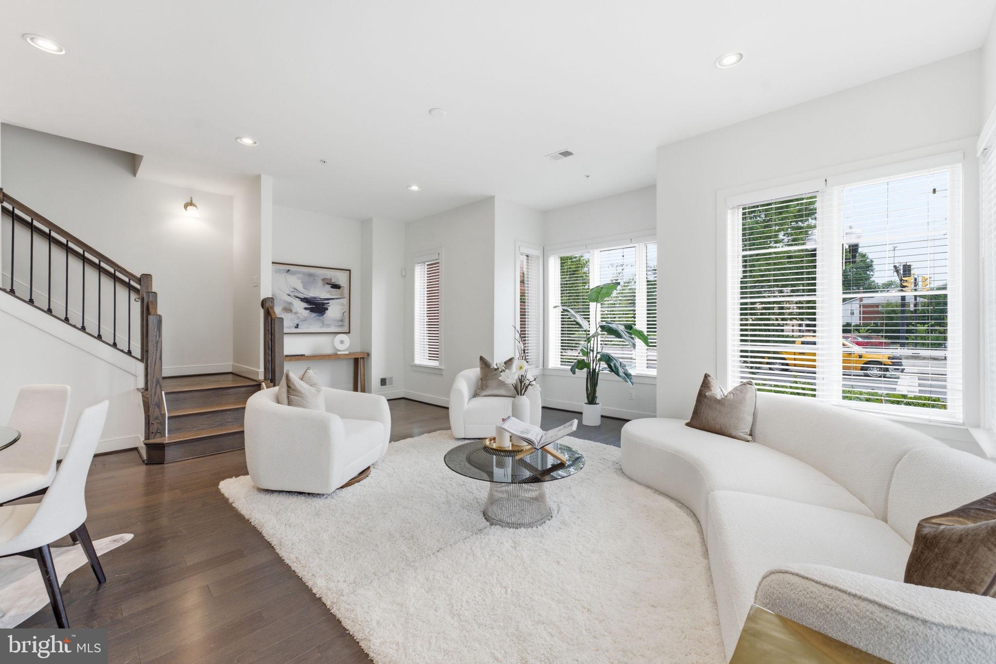 POTOMAC  YARDS - Residential