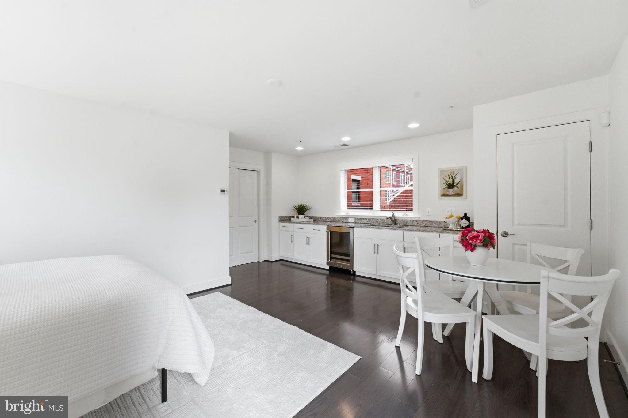 POTOMAC  YARDS - Residential