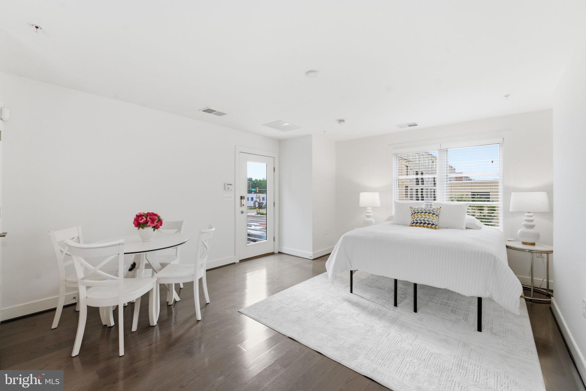 POTOMAC  YARDS - Residential