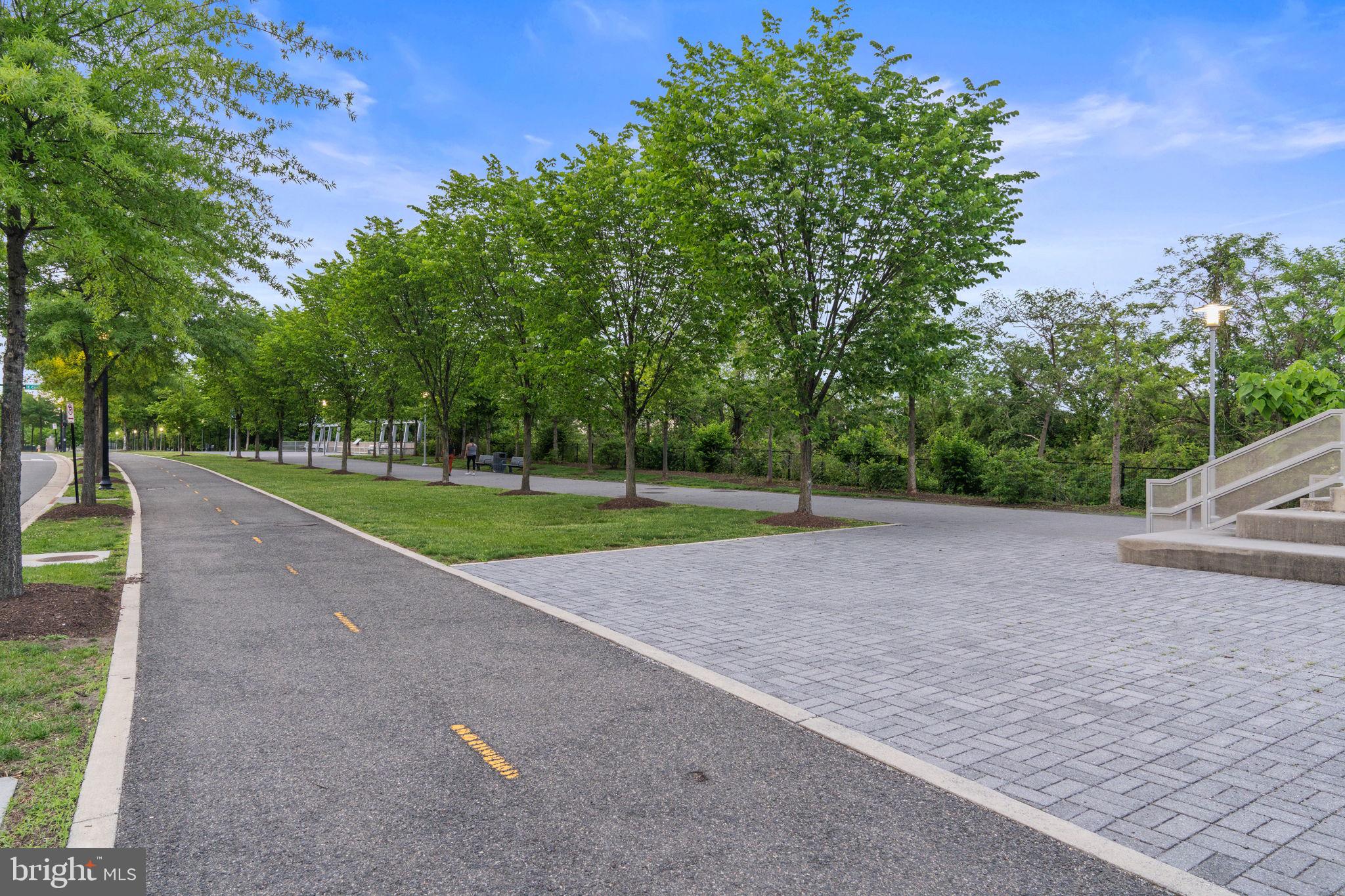 POTOMAC  YARDS - Residential