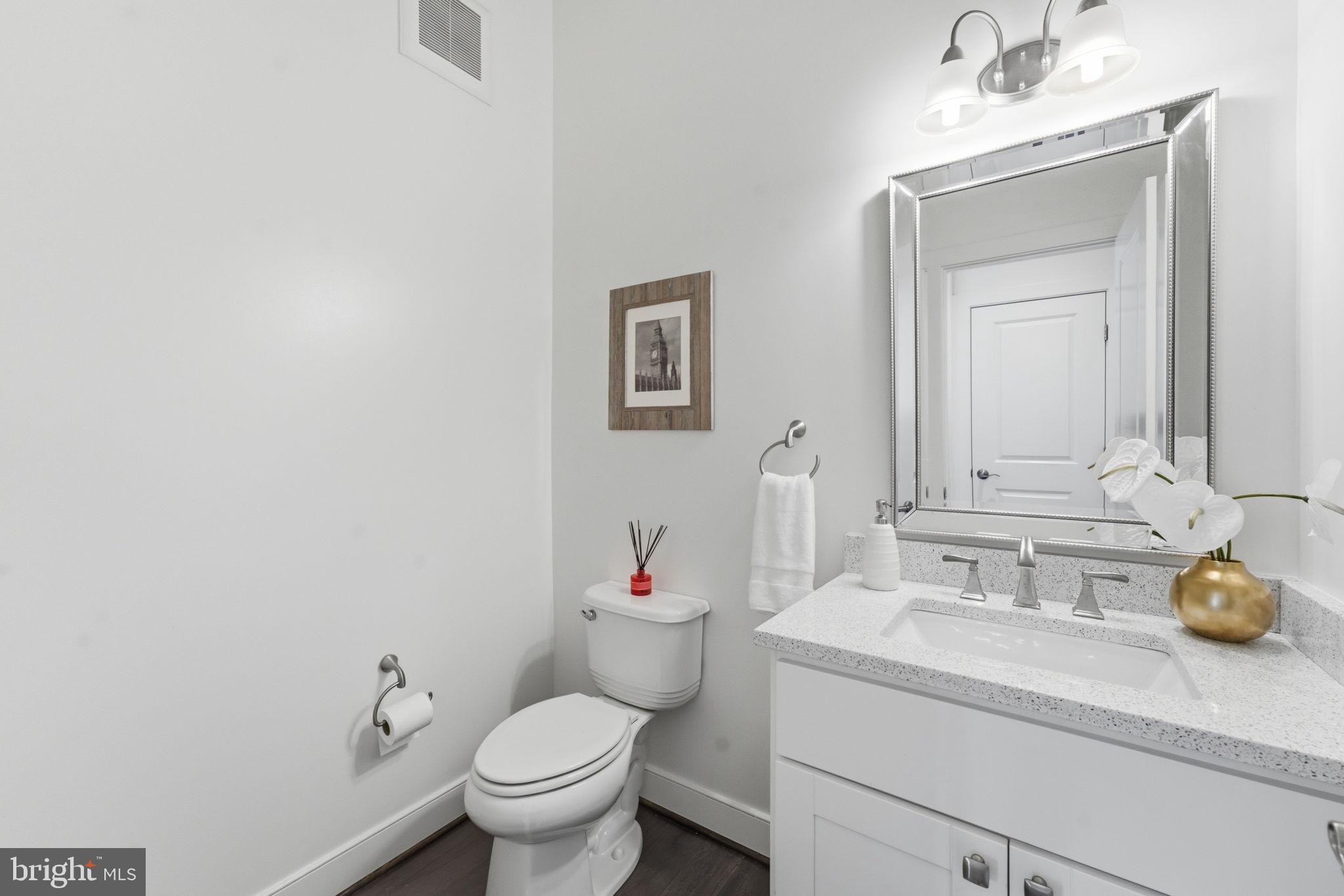 POTOMAC  YARDS - Residential