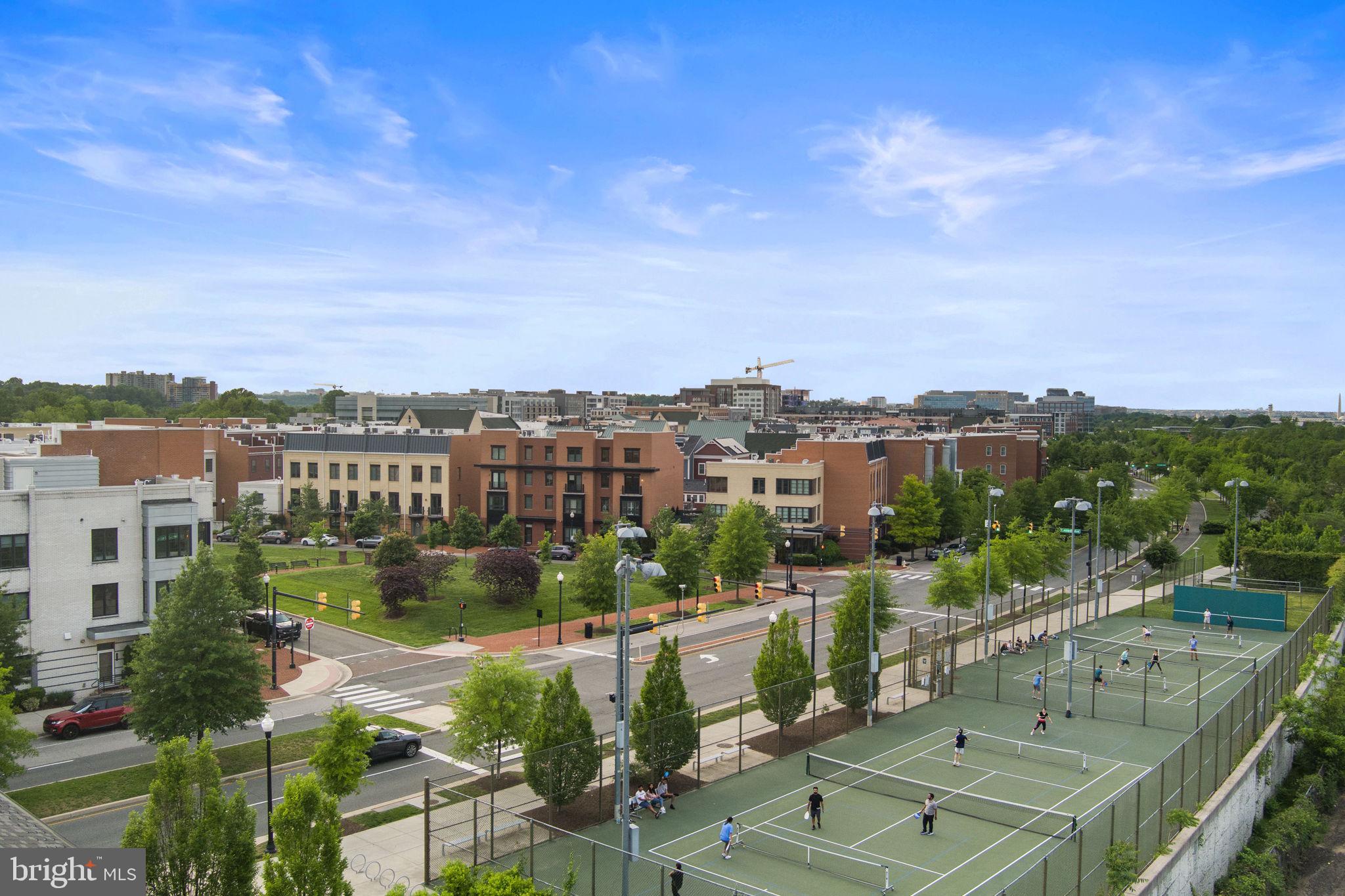 POTOMAC  YARDS - Residential