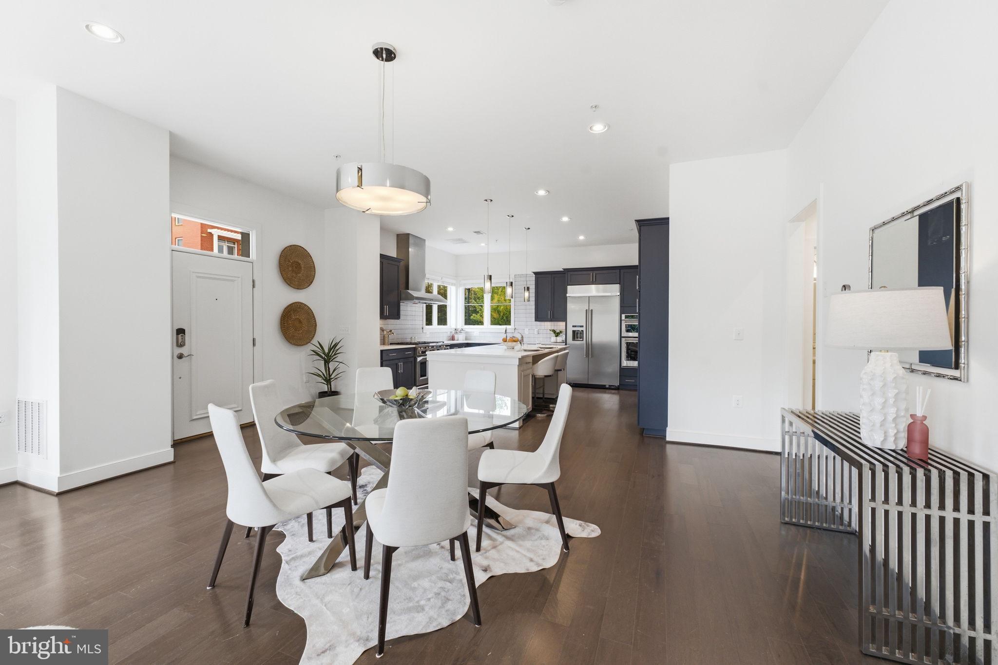 POTOMAC  YARDS - Residential