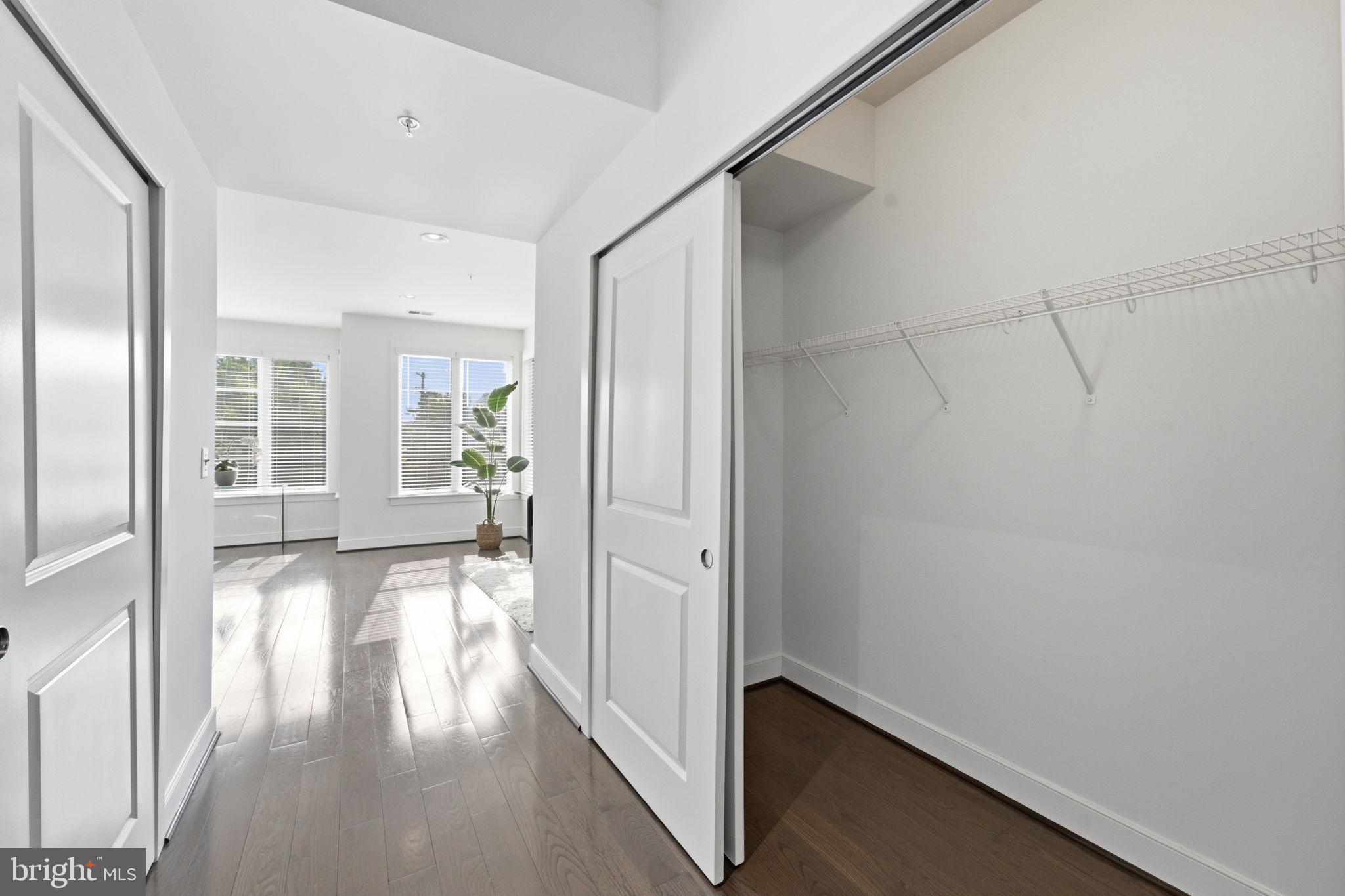 POTOMAC  YARDS - Residential