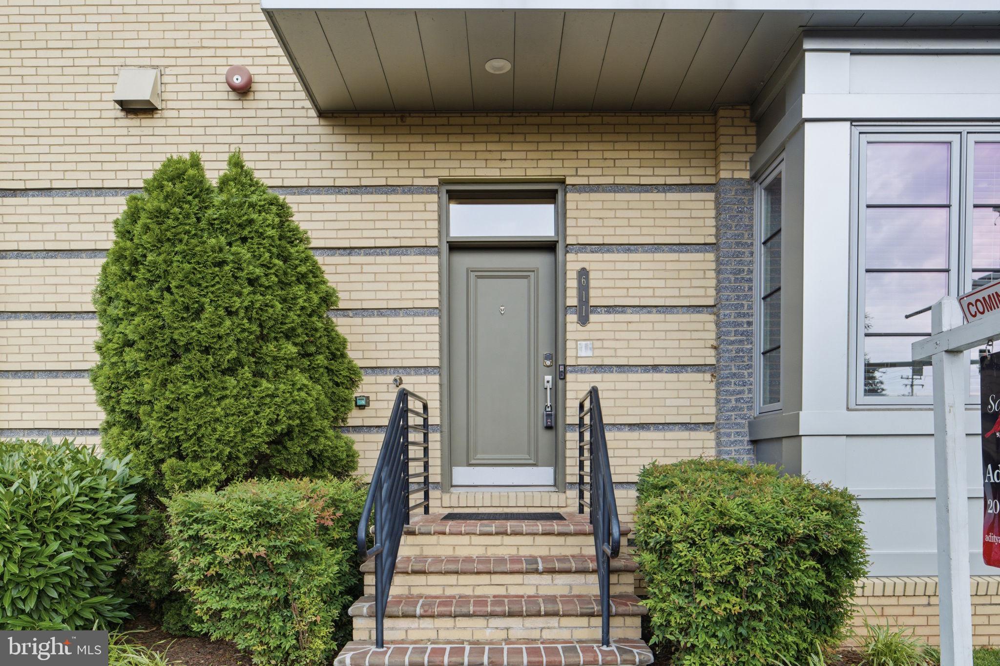 POTOMAC  YARDS - Residential