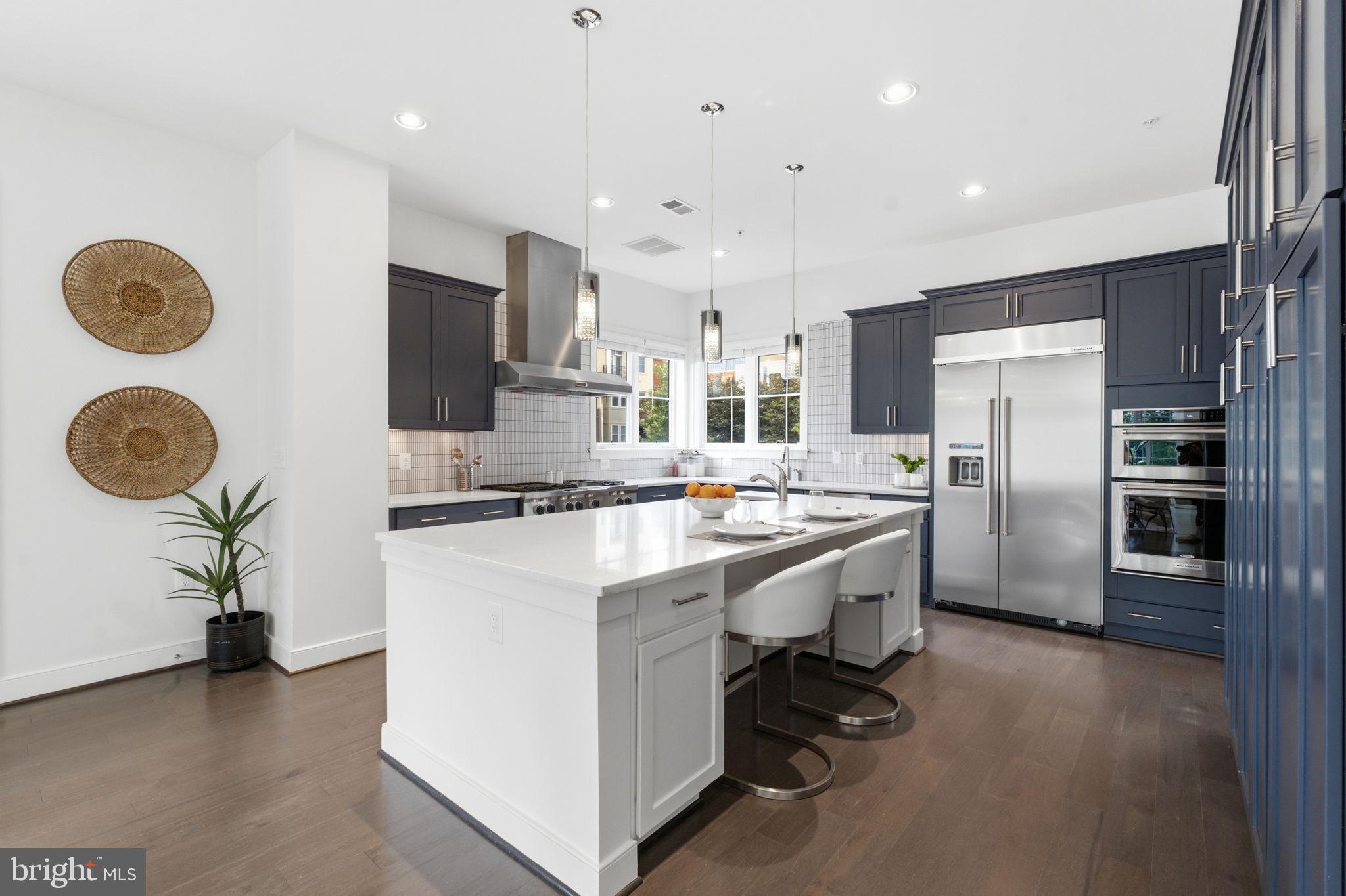 POTOMAC  YARDS - Residential