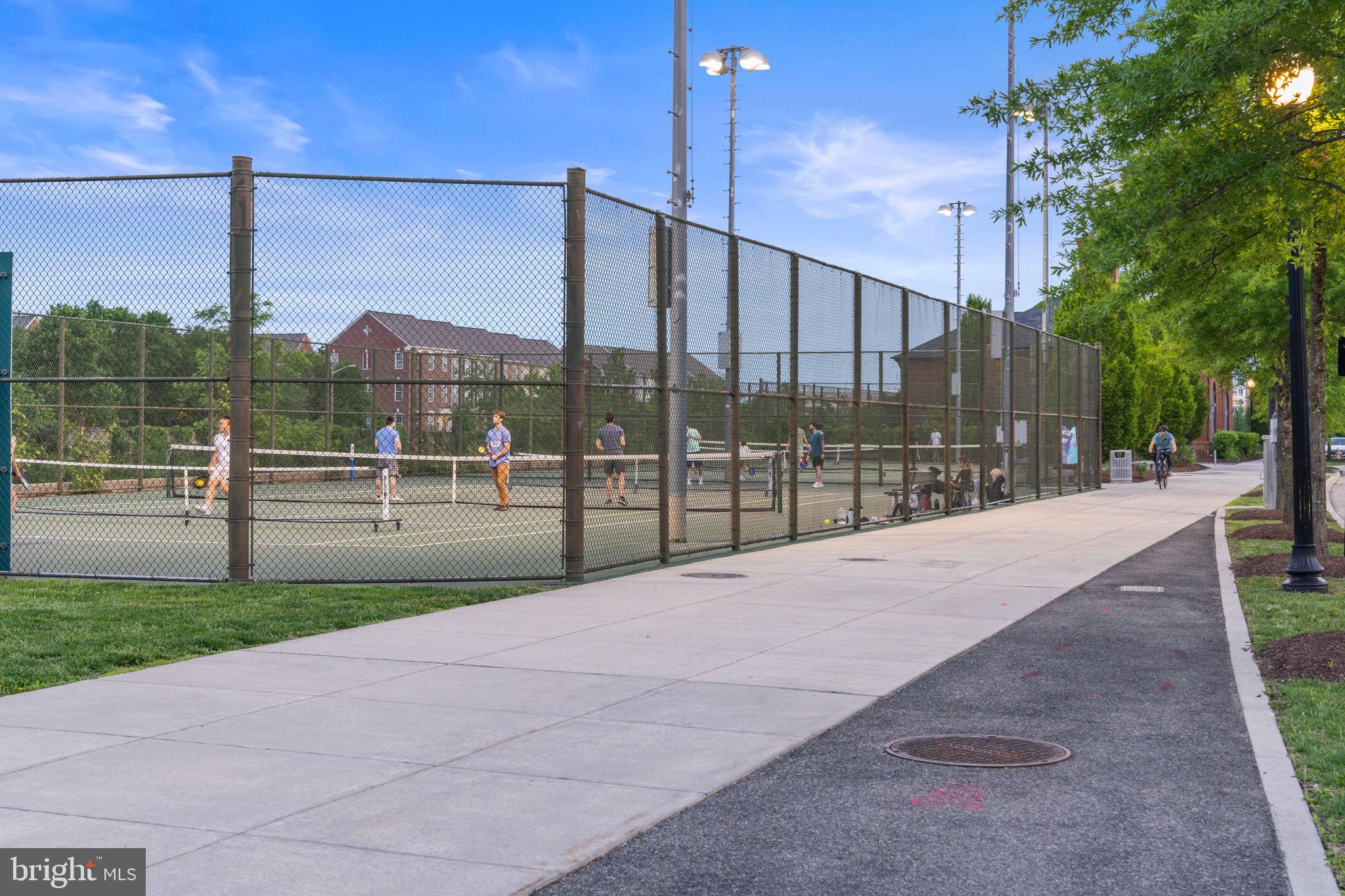 POTOMAC  YARDS - Residential