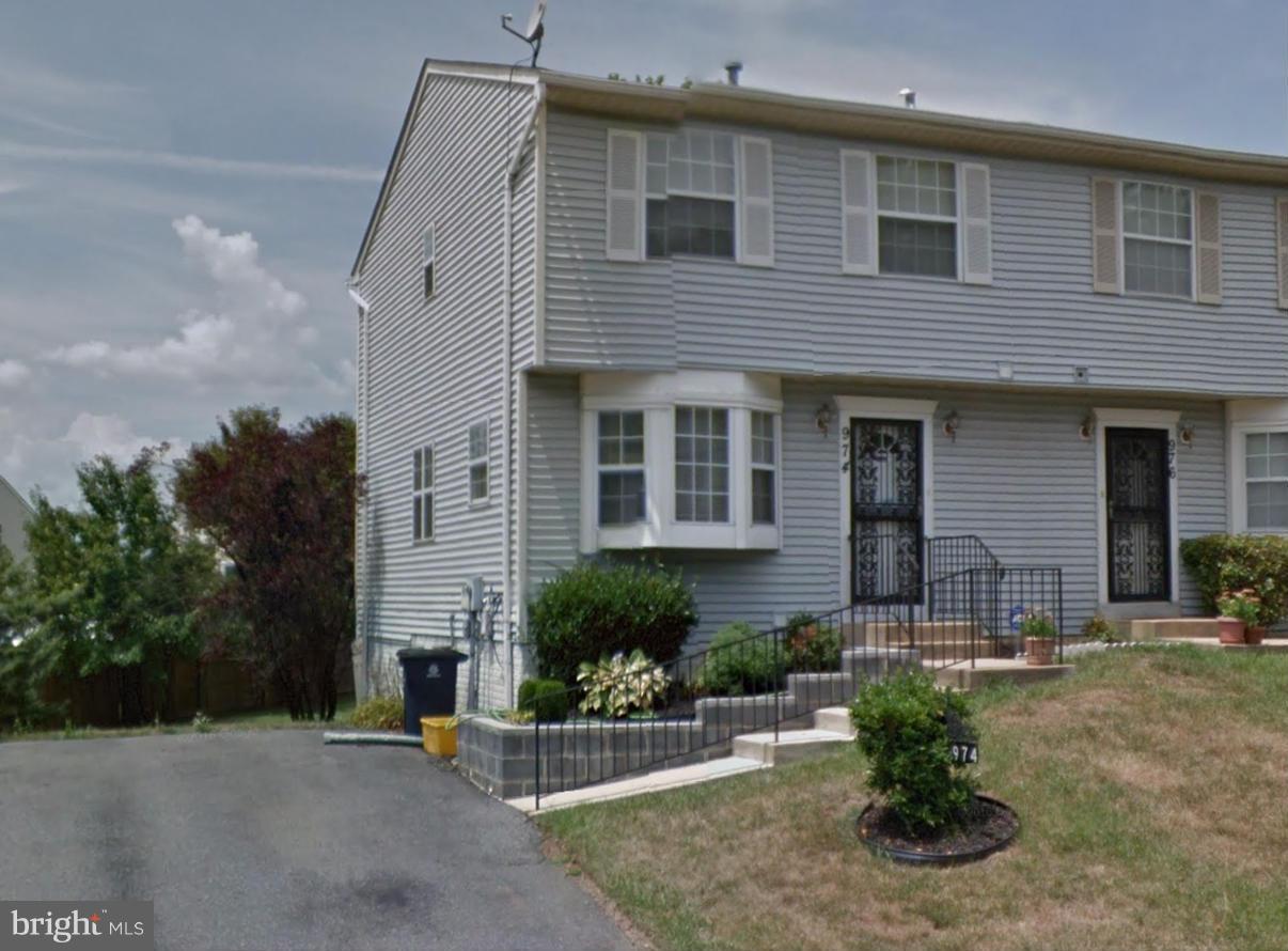 CENTRAL HILLS - Residential