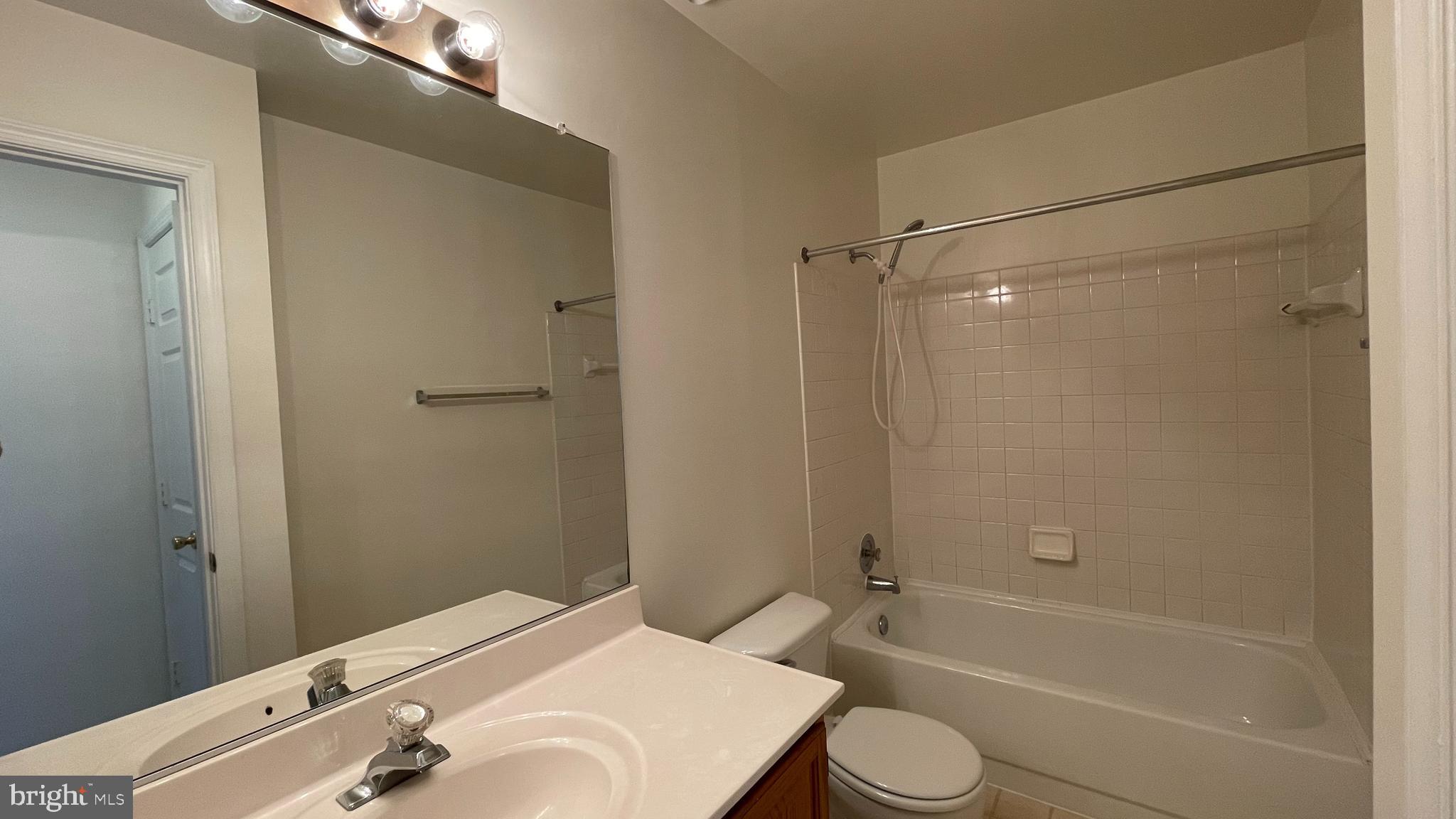 HUNTER TRAIL AT STAFFORD - Residential Lease