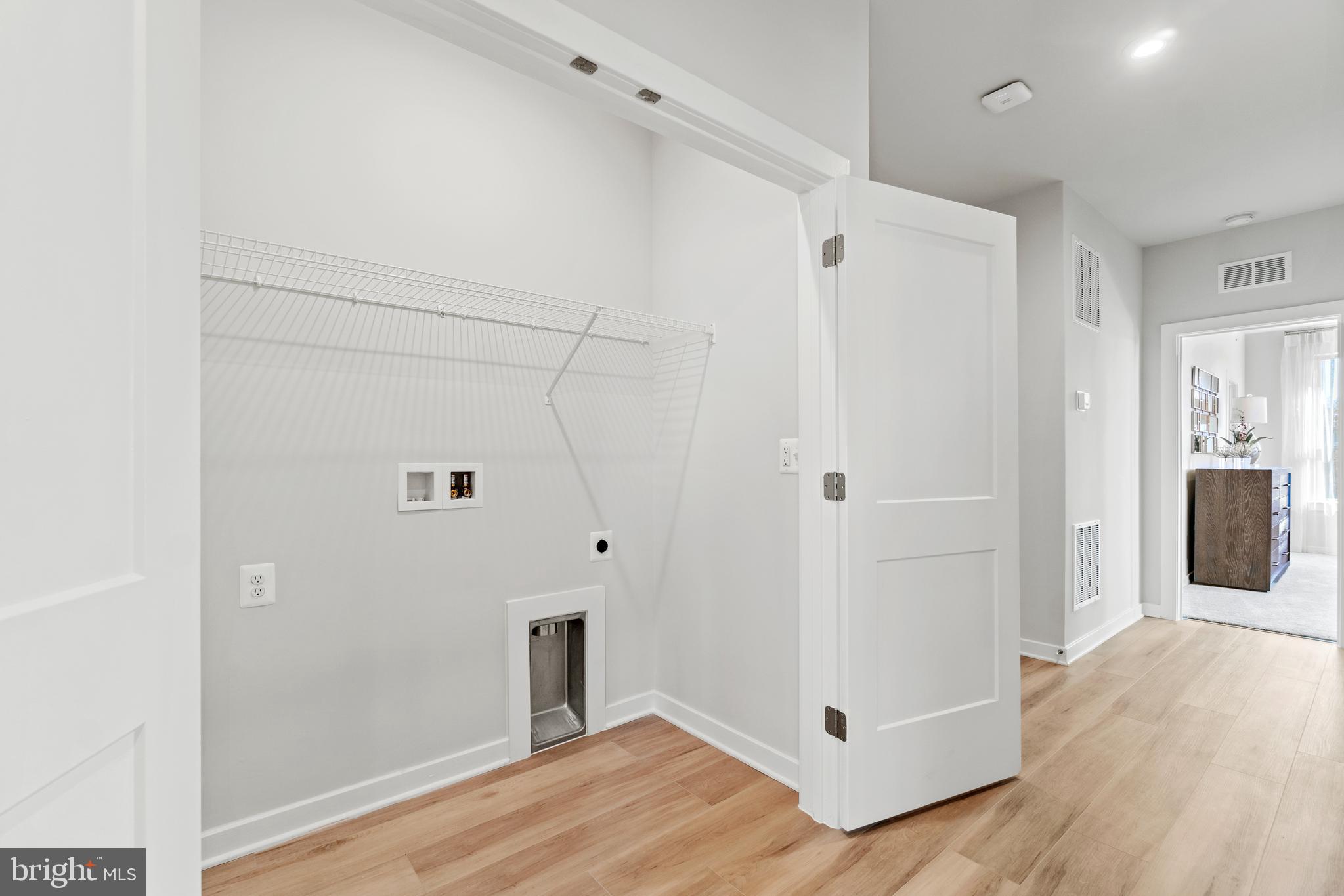MANASSAS PARK VILLAGE - Residential