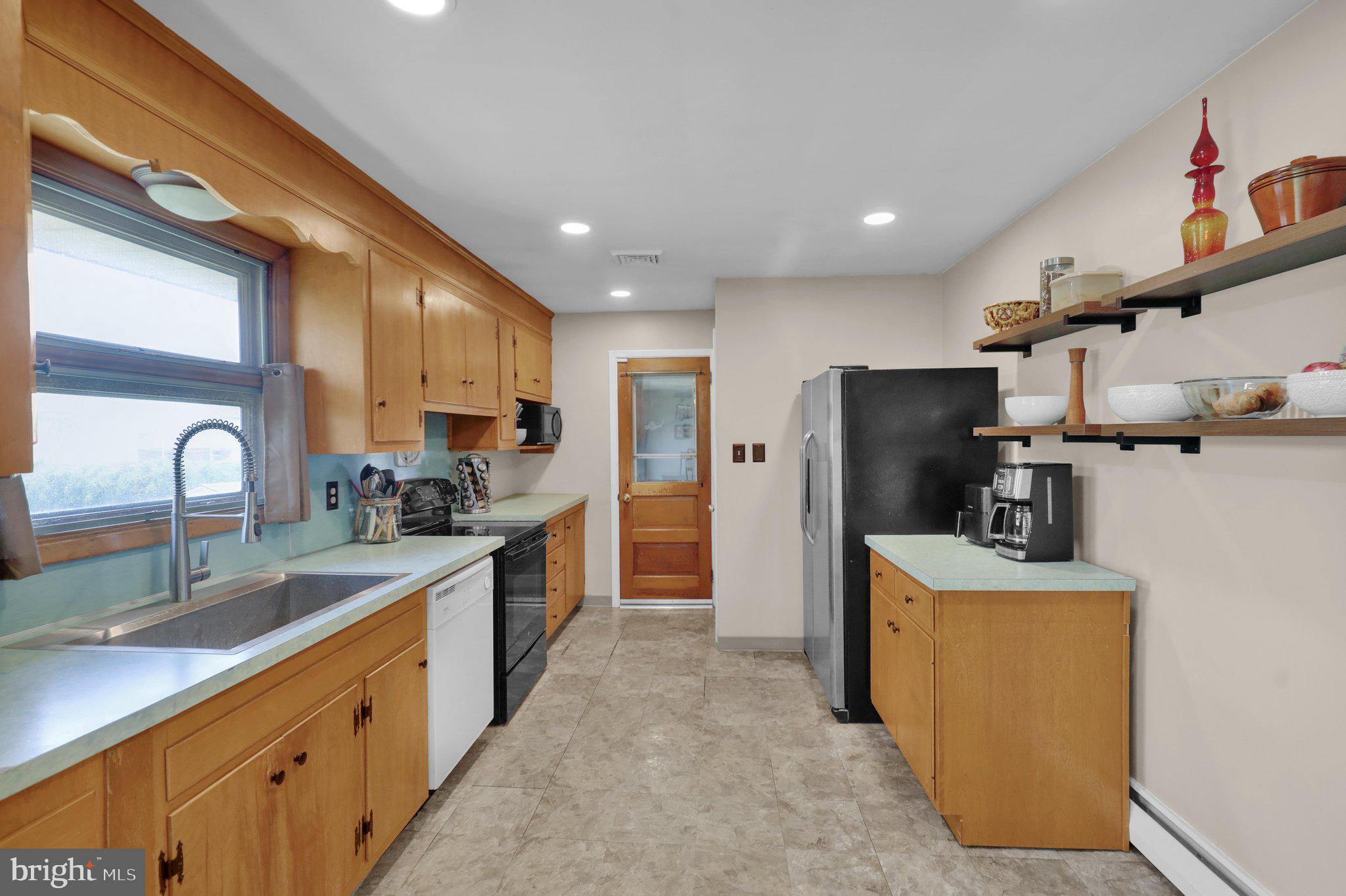 WYOMISSING HILLS - Residential