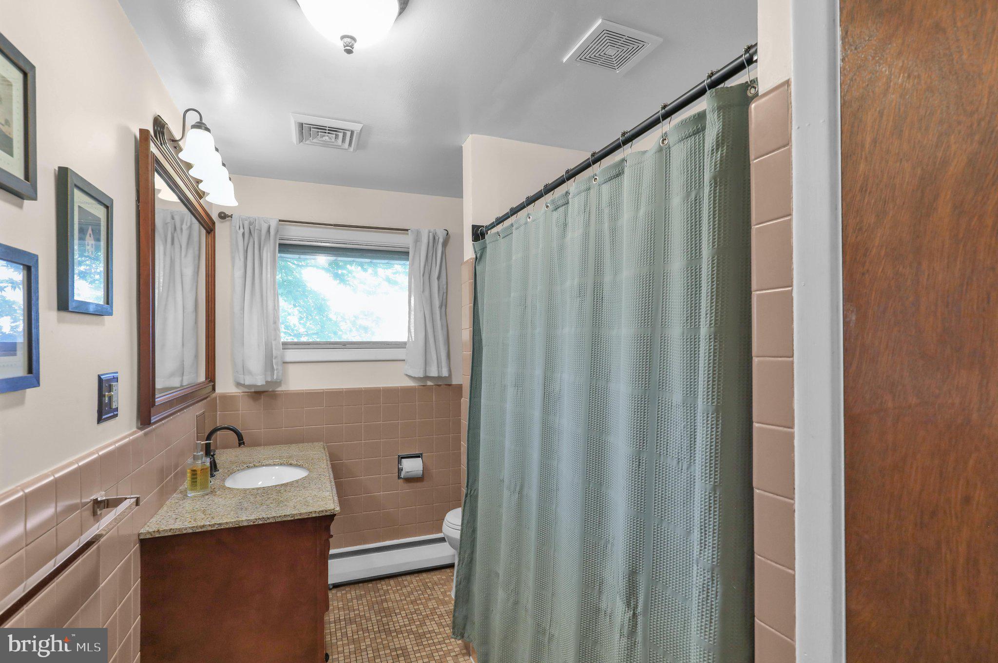WYOMISSING HILLS - Residential