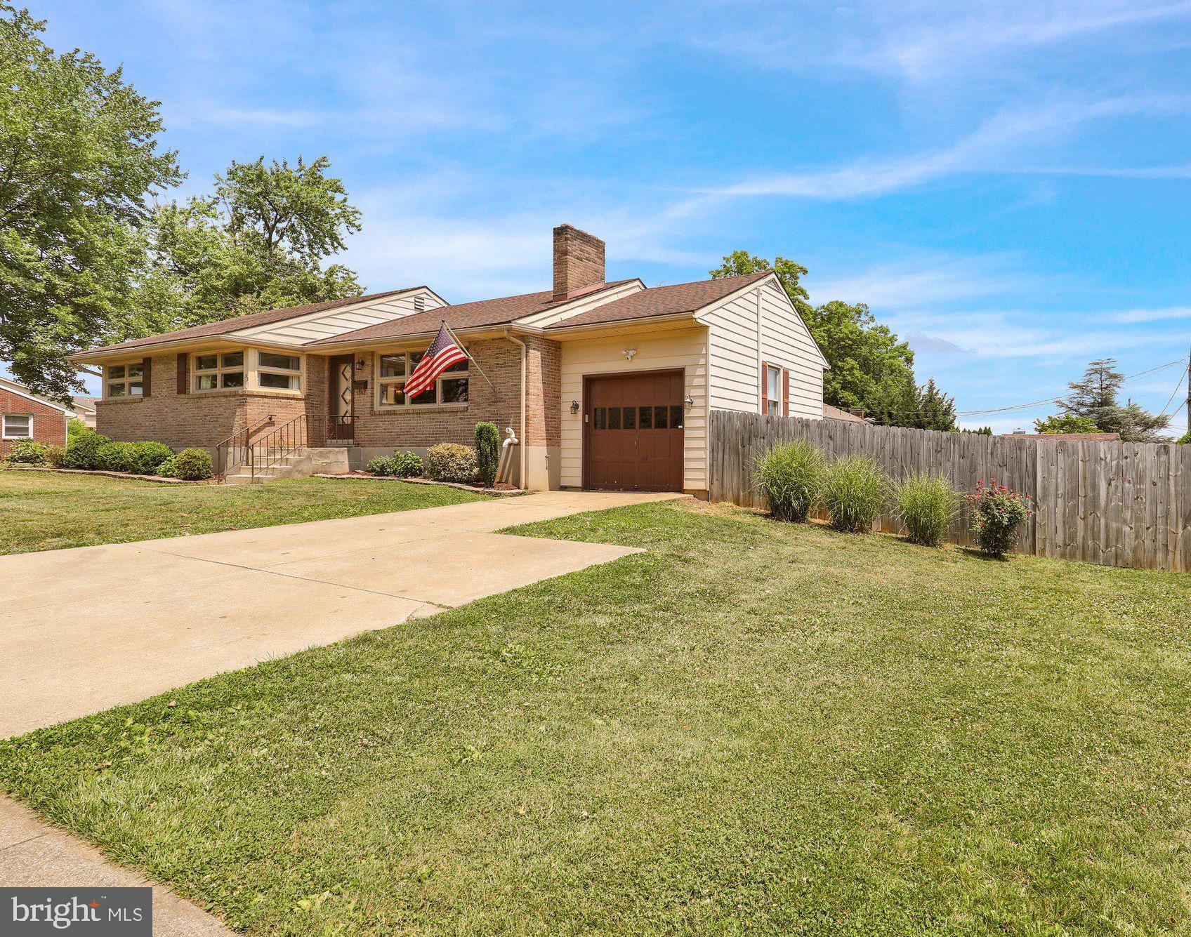 WYOMISSING HILLS - Residential