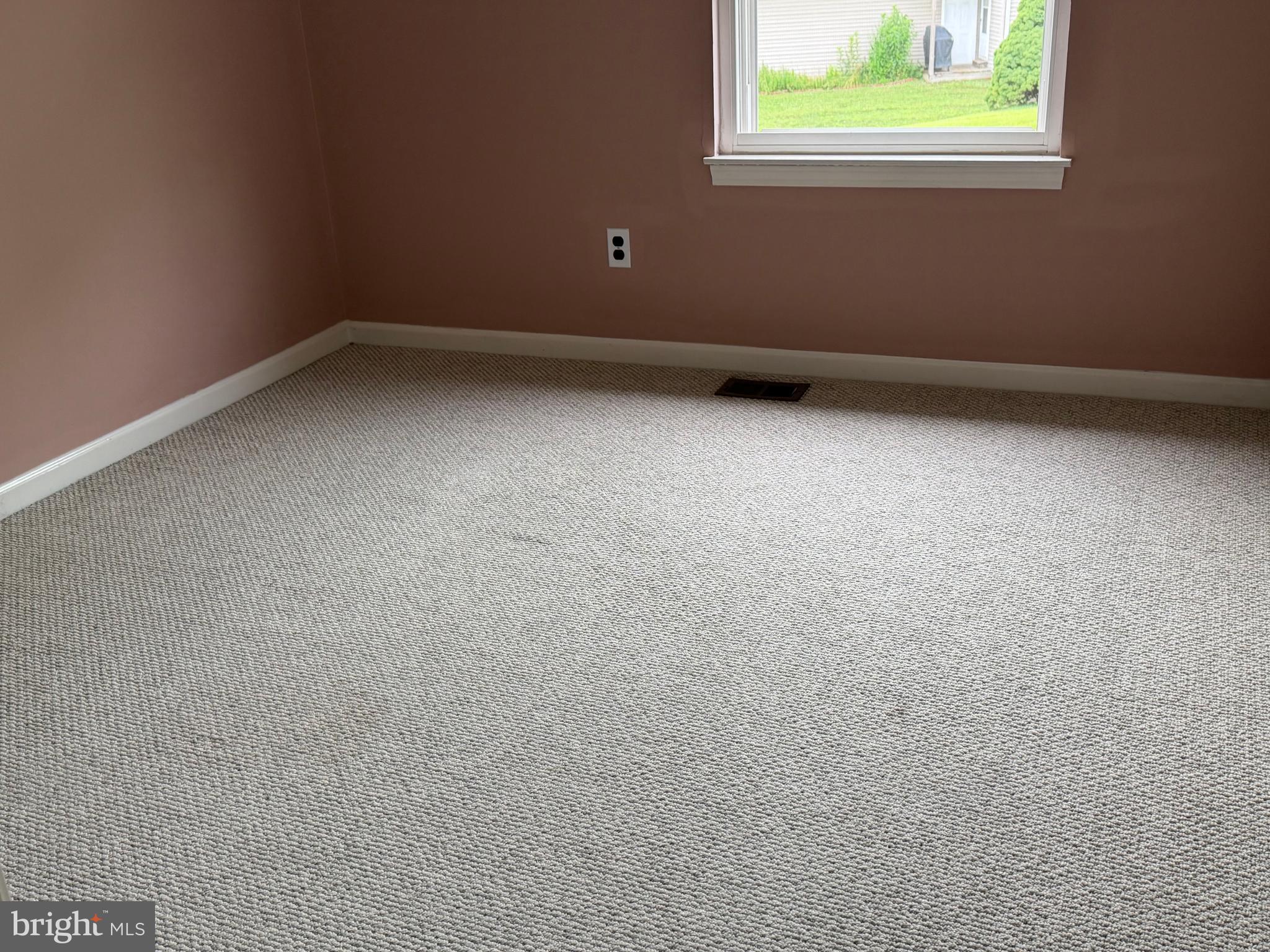 CHERRY TREE KNOLL - Residential