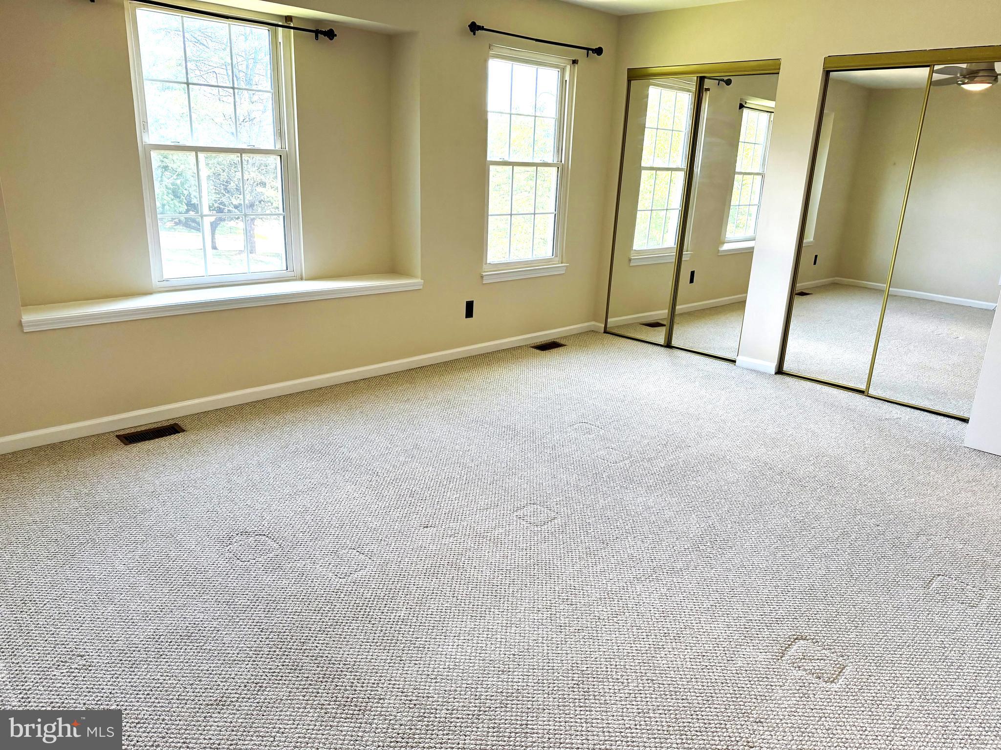 CHERRY TREE KNOLL - Residential