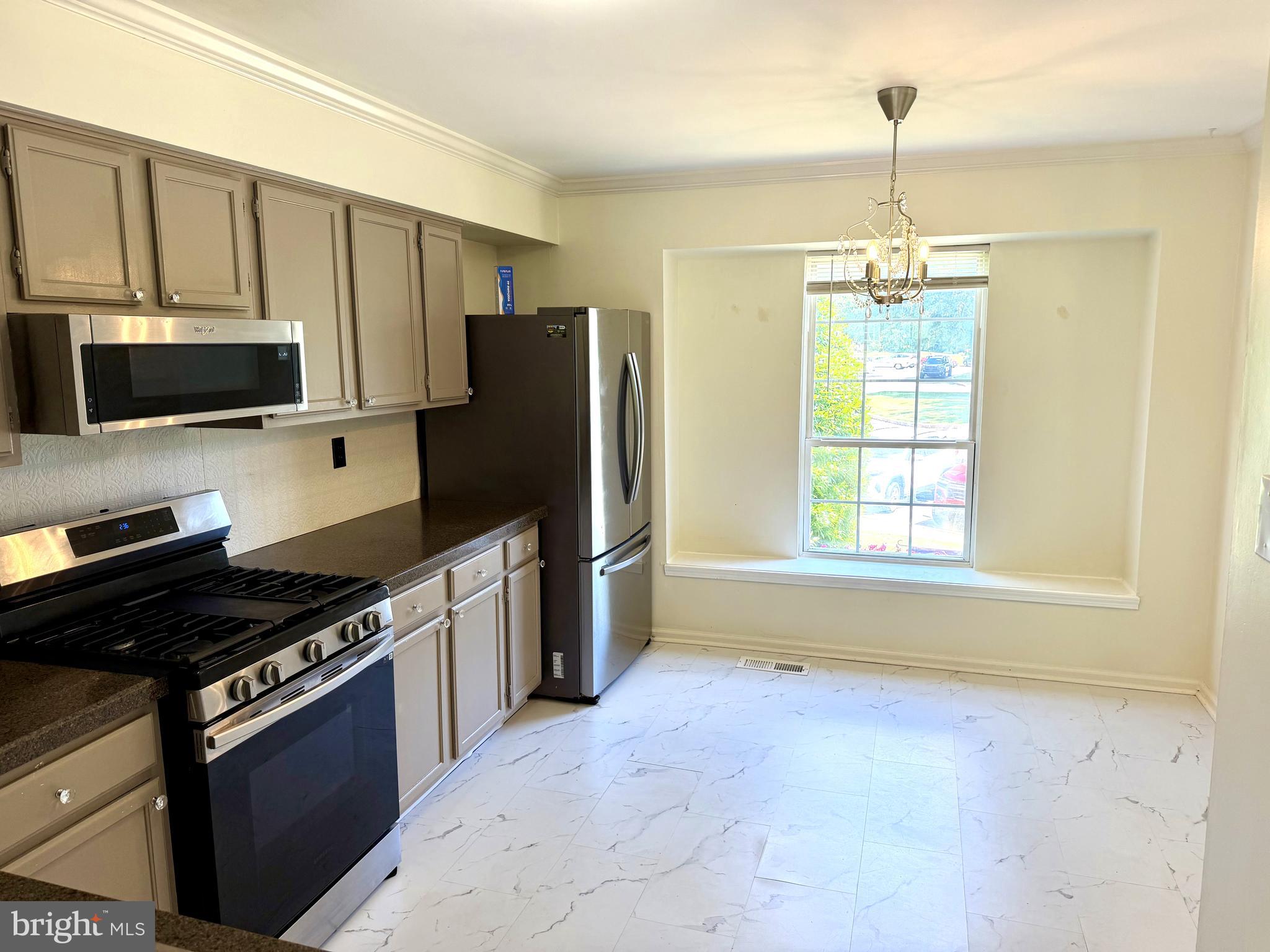 CHERRY TREE KNOLL - Residential