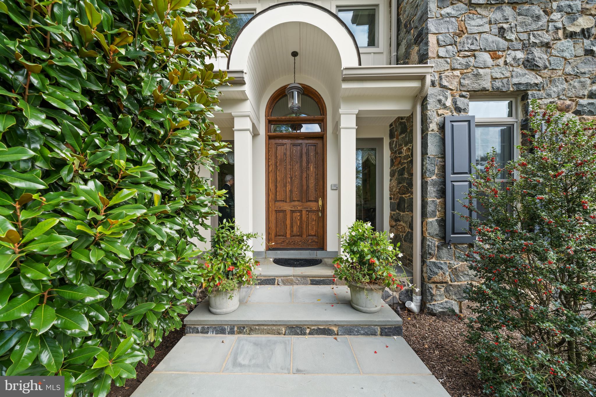 STONEY RUN - Residential