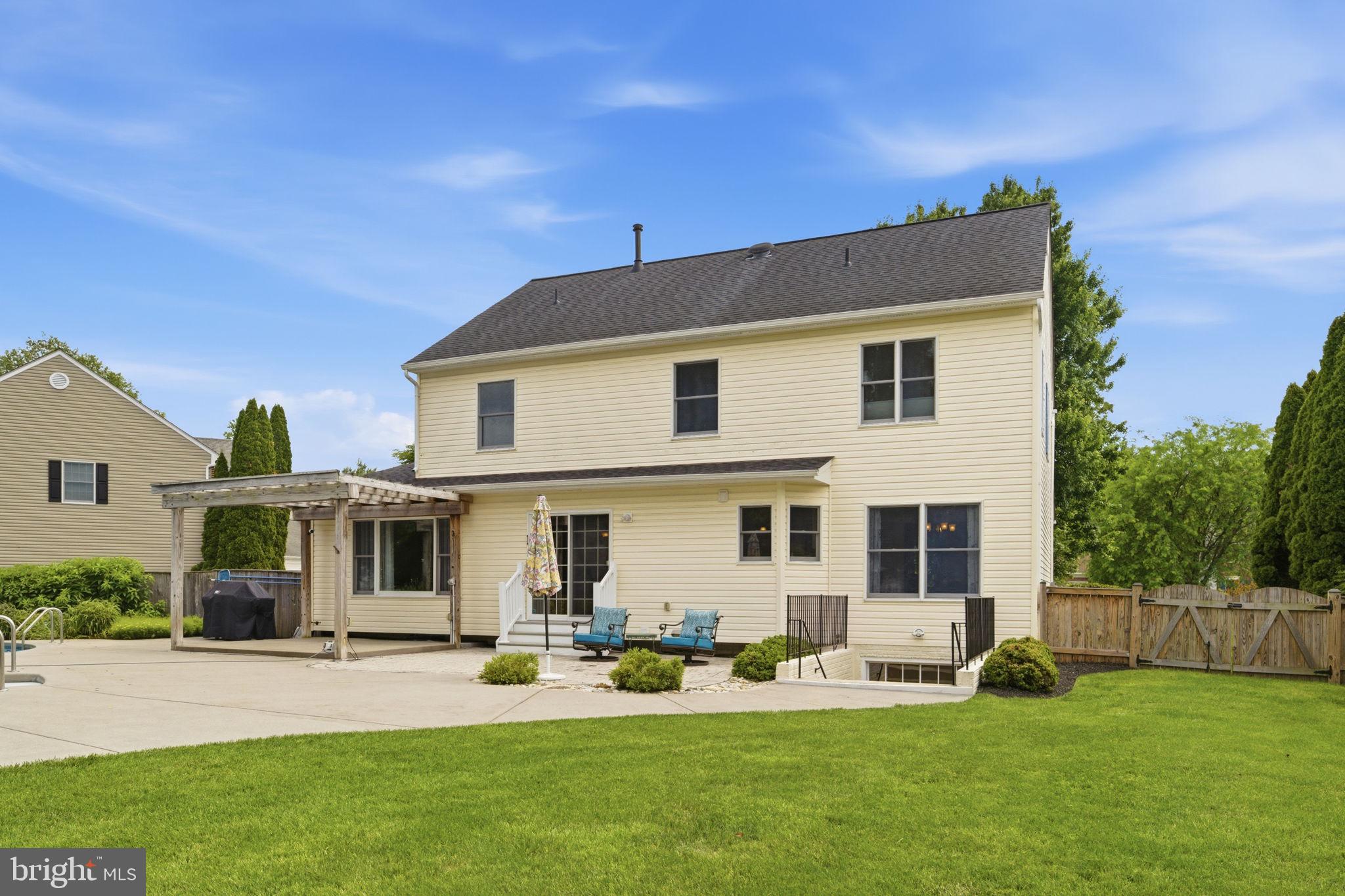 BUCKINGHAM HILLS - Residential
