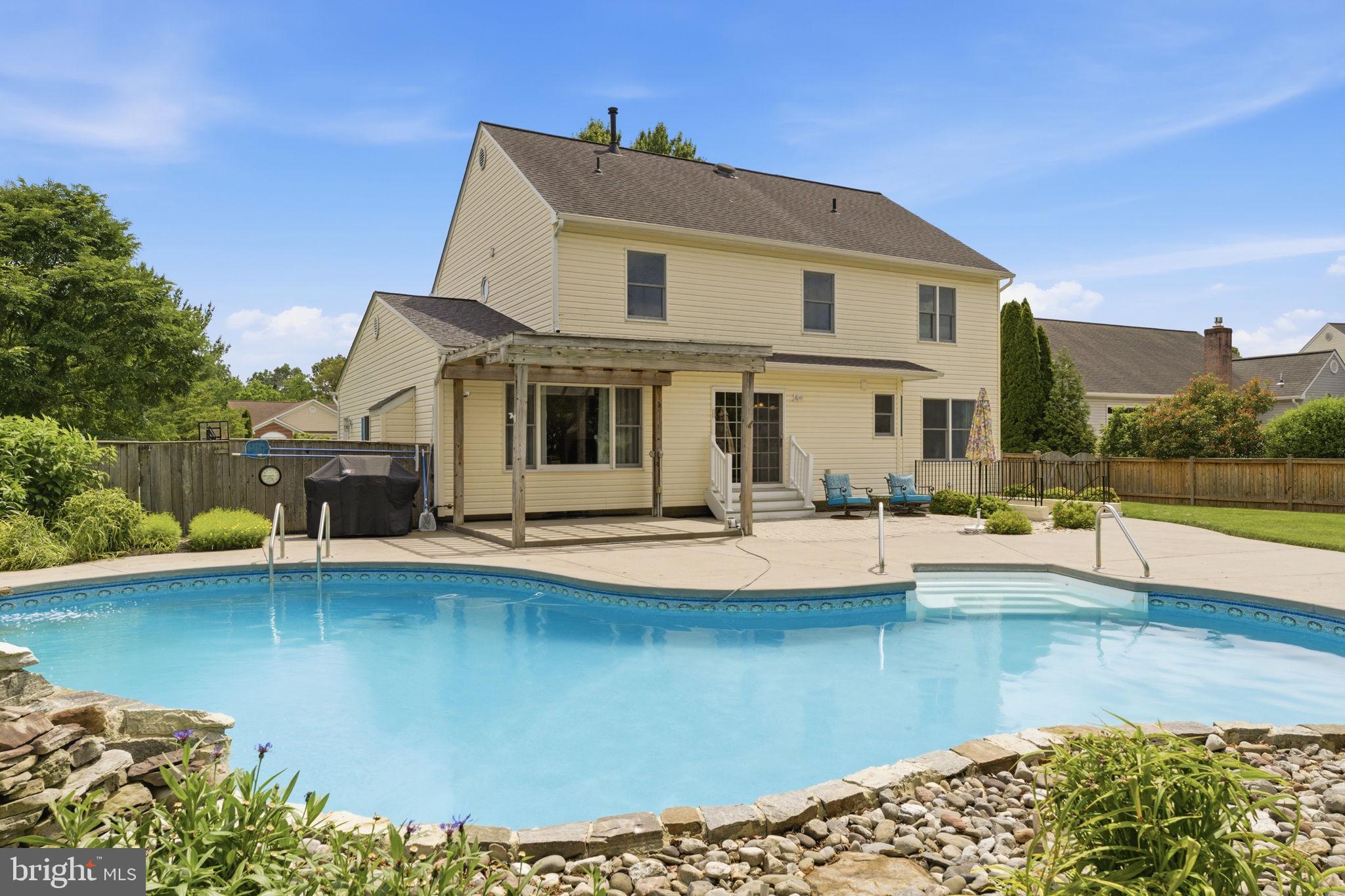 BUCKINGHAM HILLS - Residential