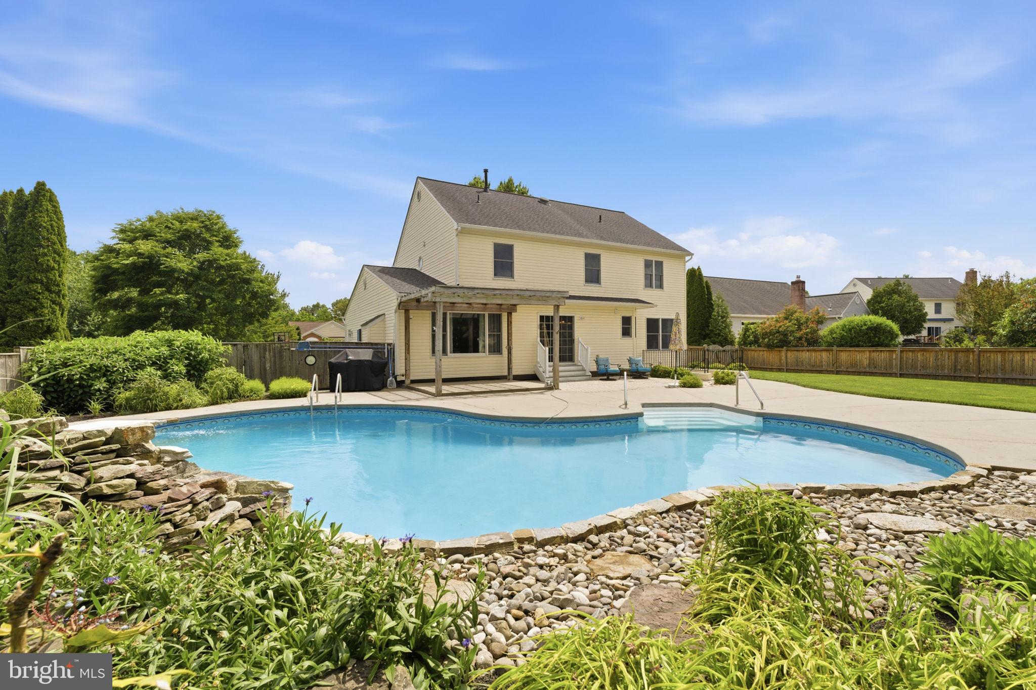BUCKINGHAM HILLS - Residential