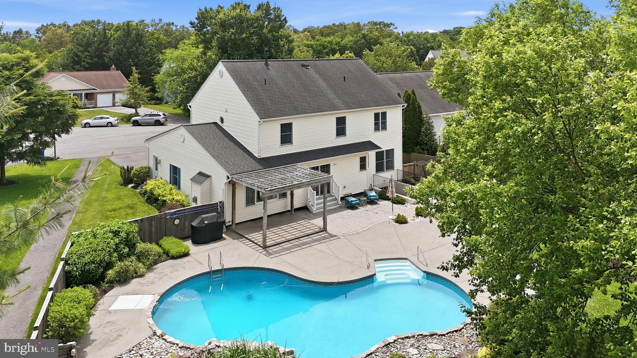 BUCKINGHAM HILLS - Residential