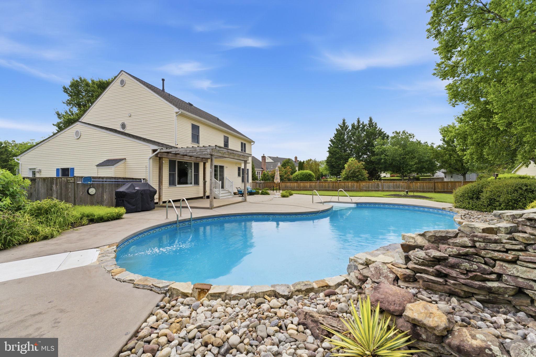 BUCKINGHAM HILLS - Residential