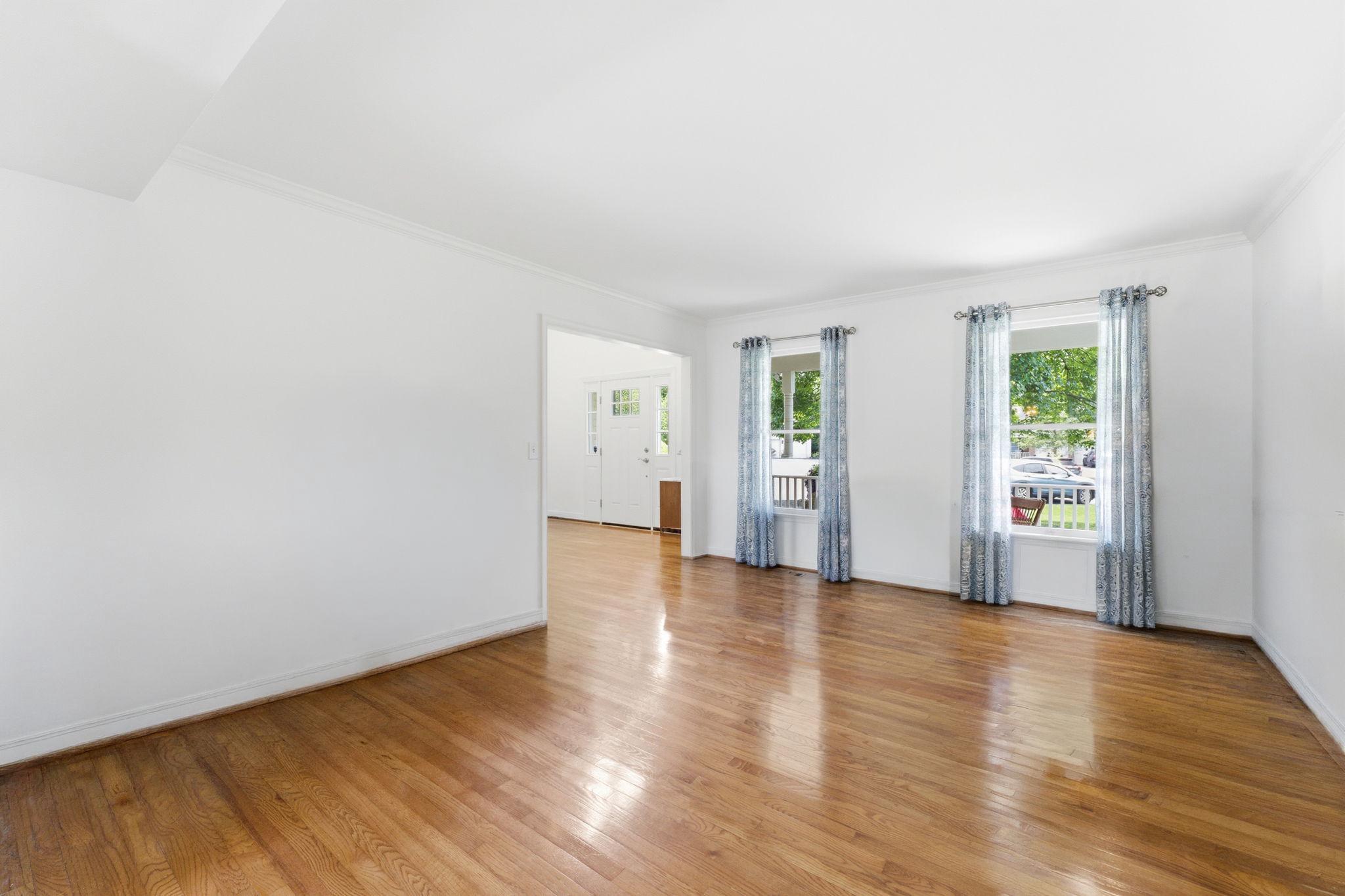 BUCKINGHAM HILLS - Residential