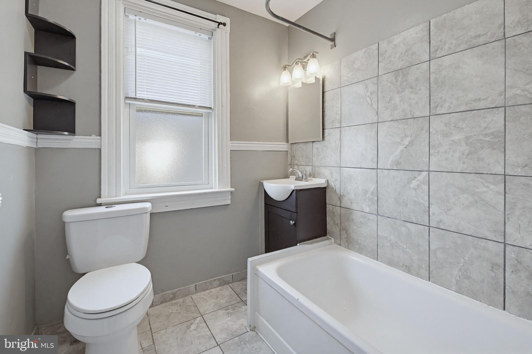 WEST END LANCASTER - Residential