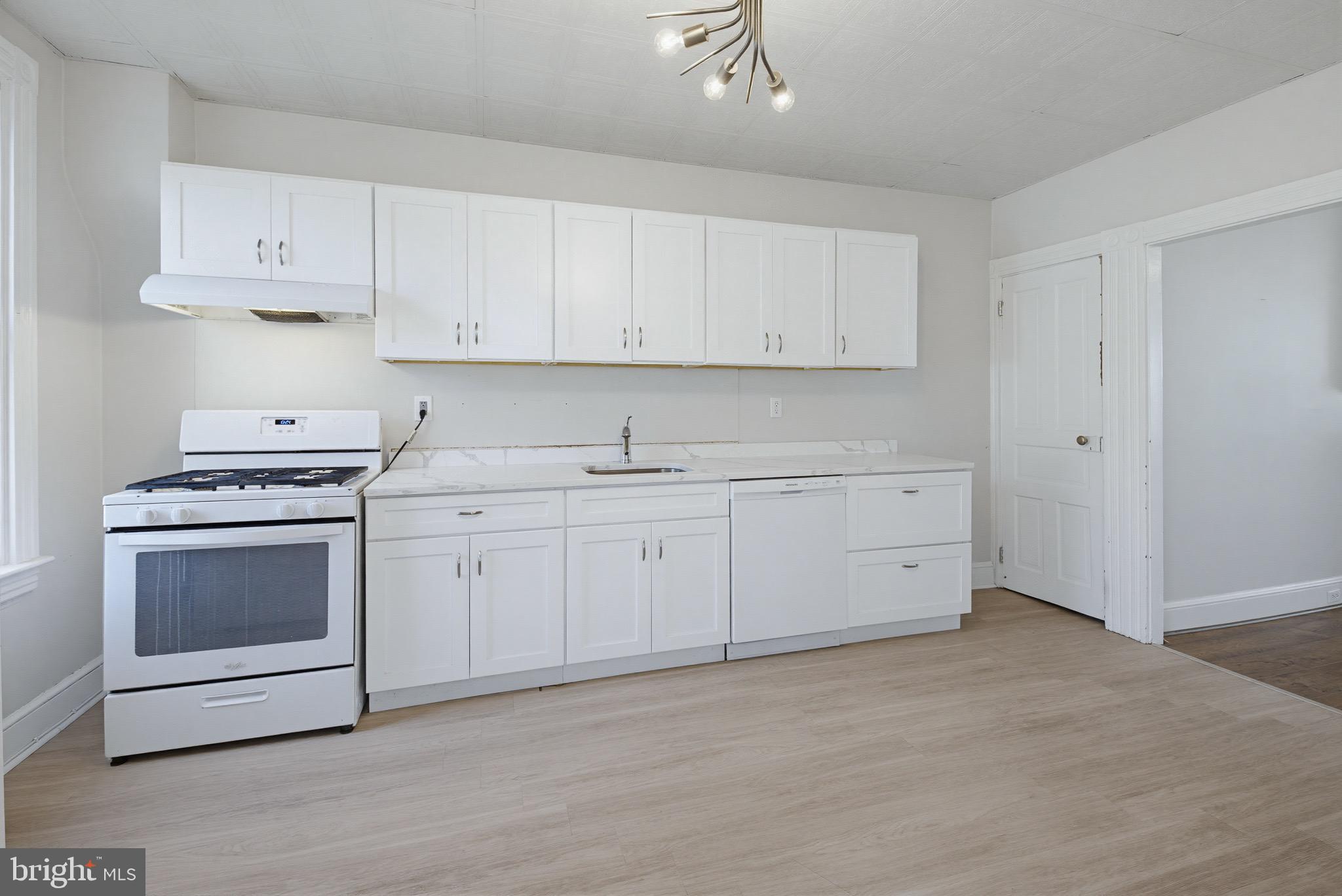 WEST END LANCASTER - Residential