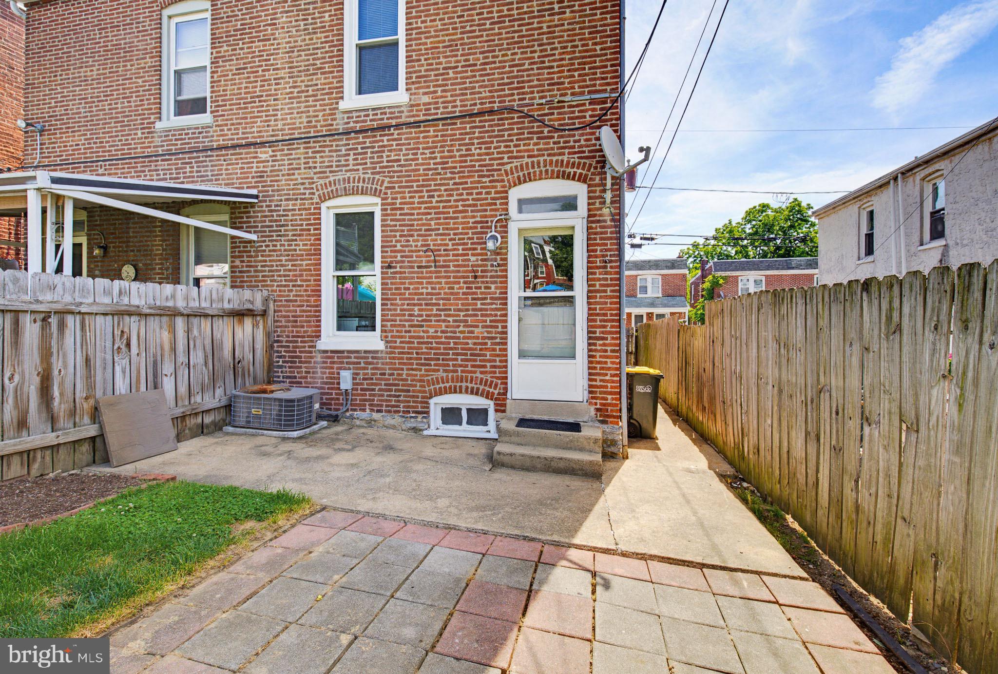 WEST END LANCASTER - Residential