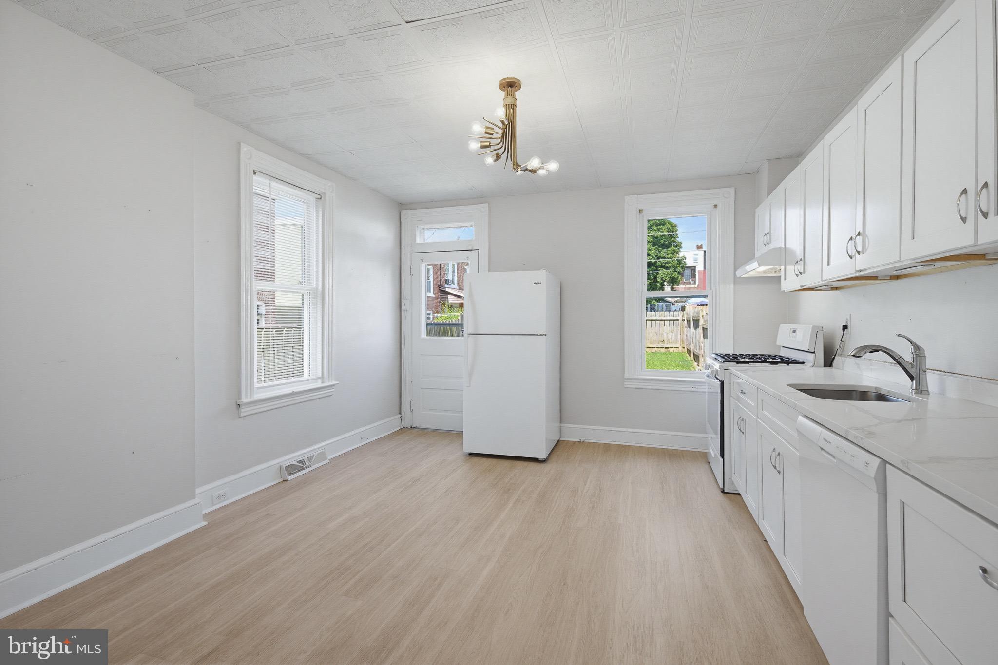 WEST END LANCASTER - Residential