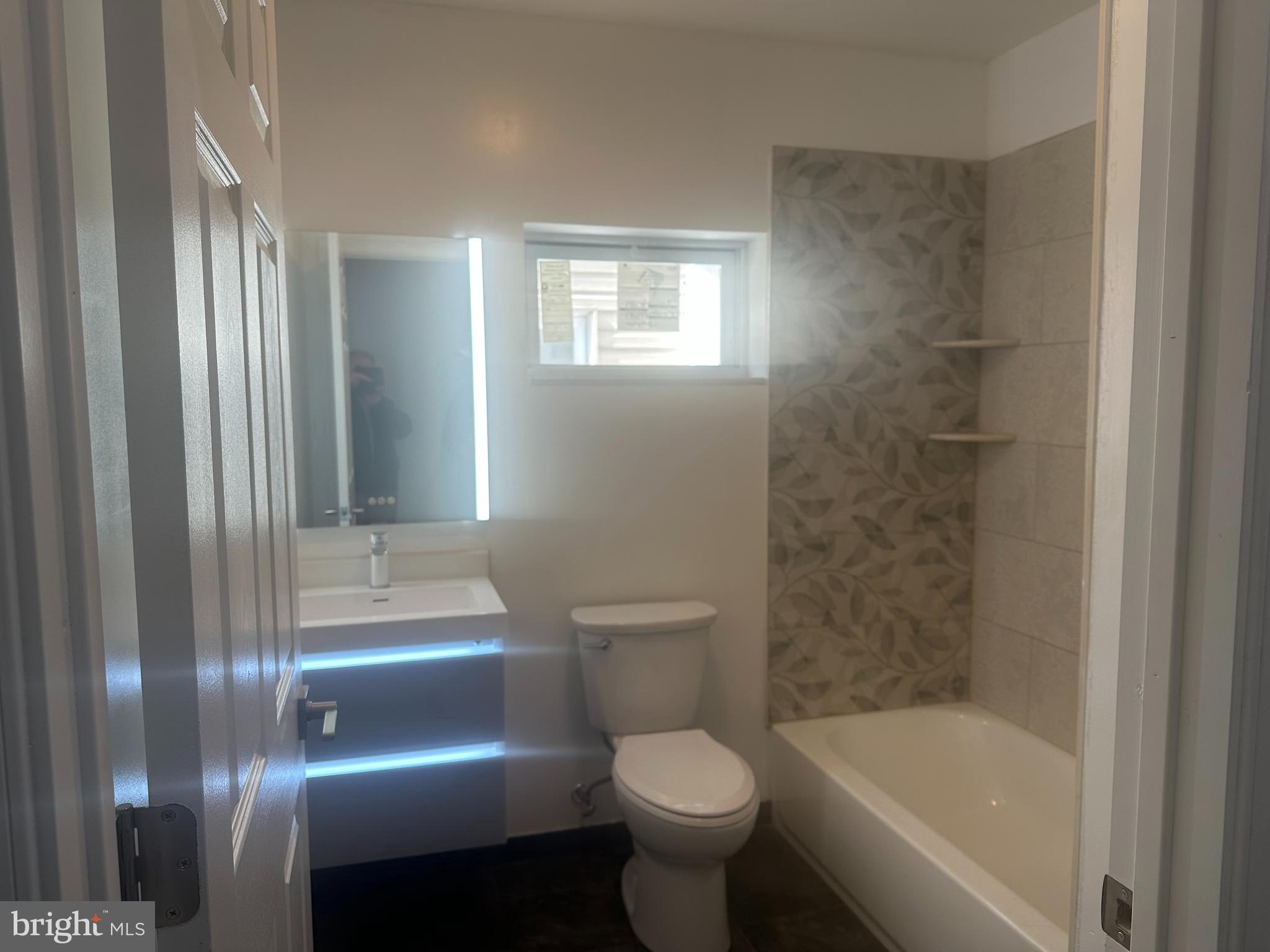 PORT RICHMOND - Residential