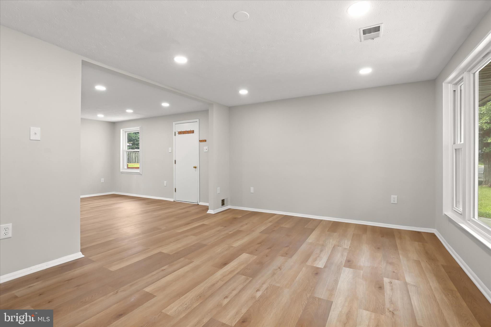 VILLAGE OF OWEN BROWN - Residential