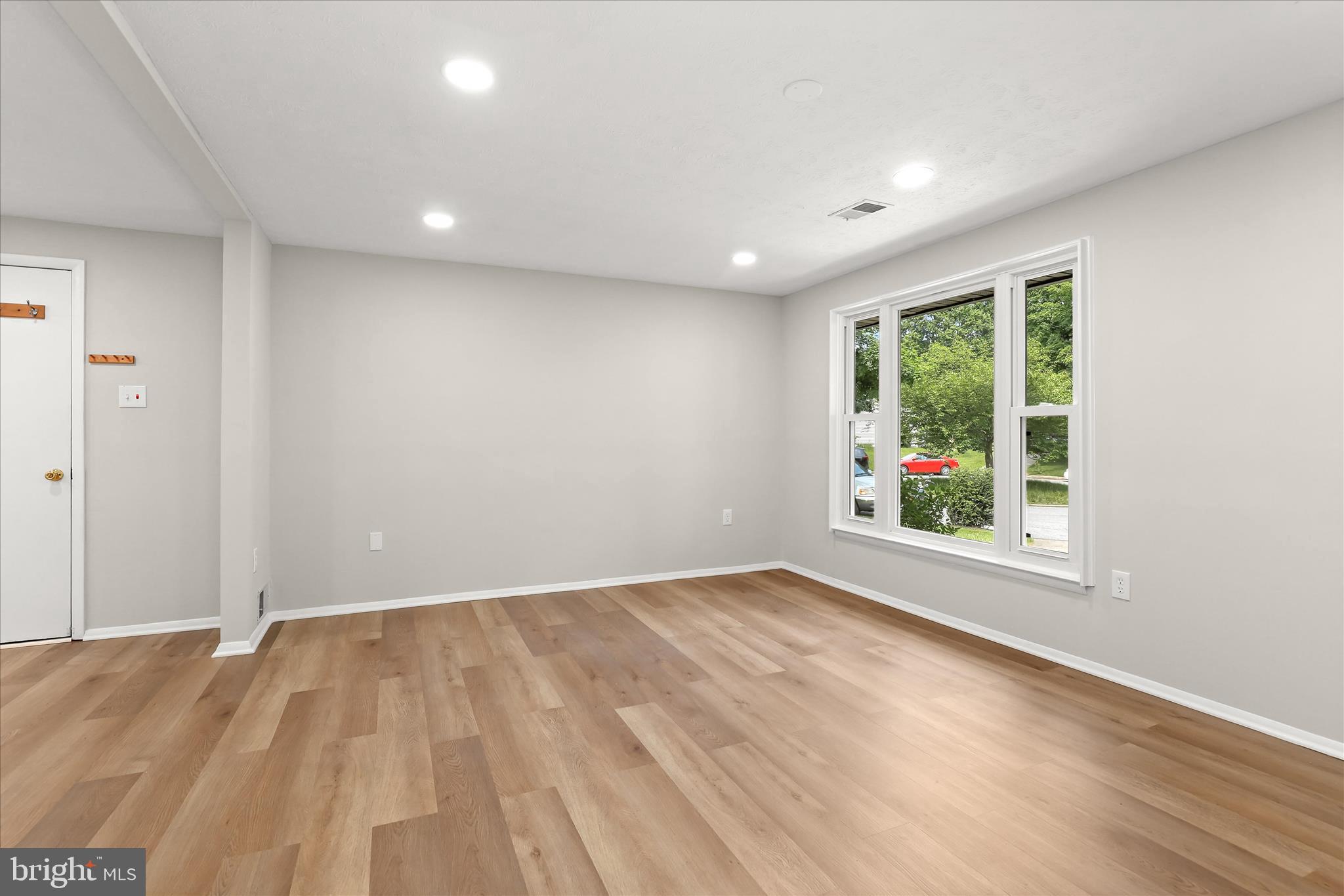 VILLAGE OF OWEN BROWN - Residential