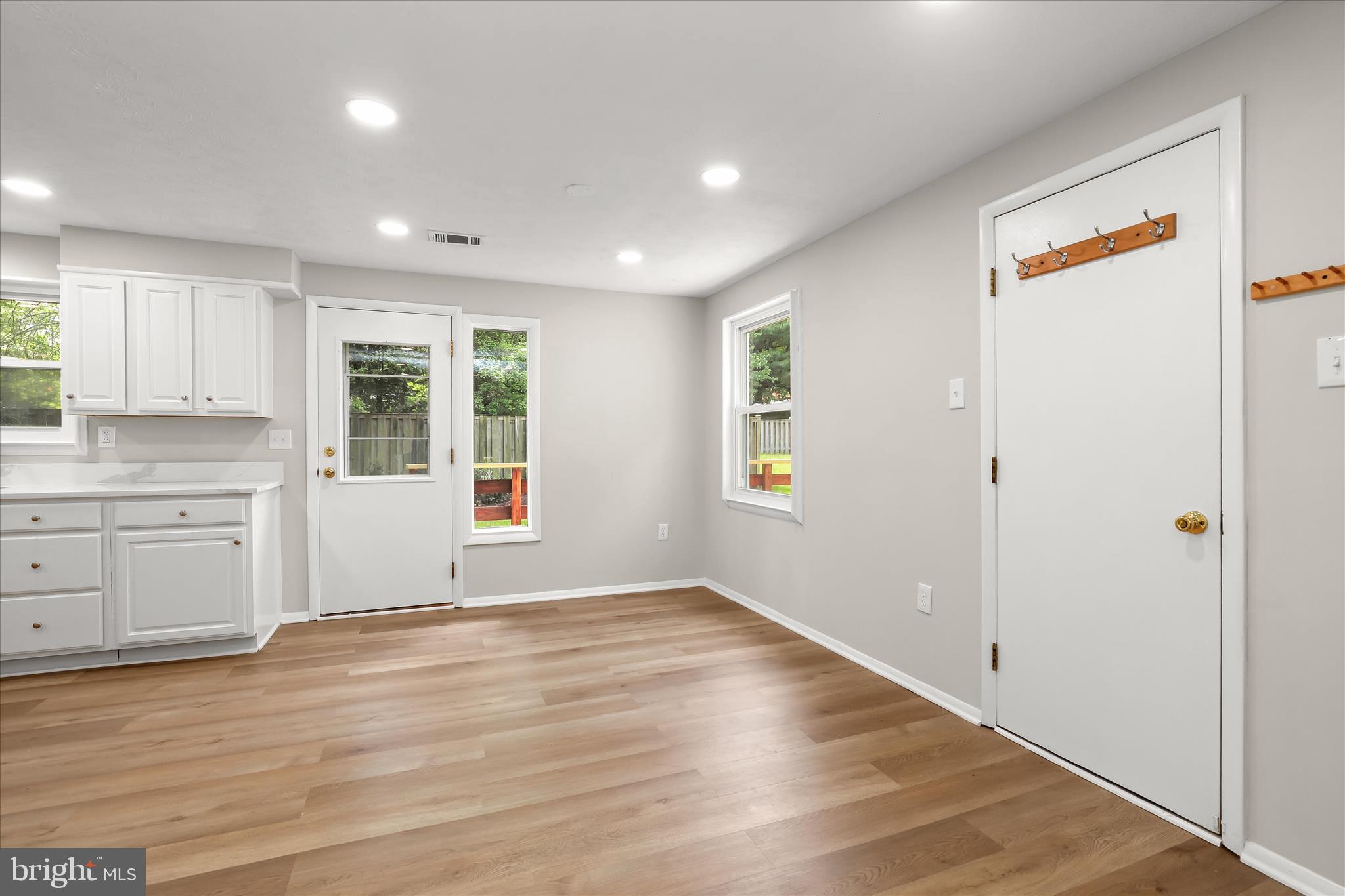 VILLAGE OF OWEN BROWN - Residential