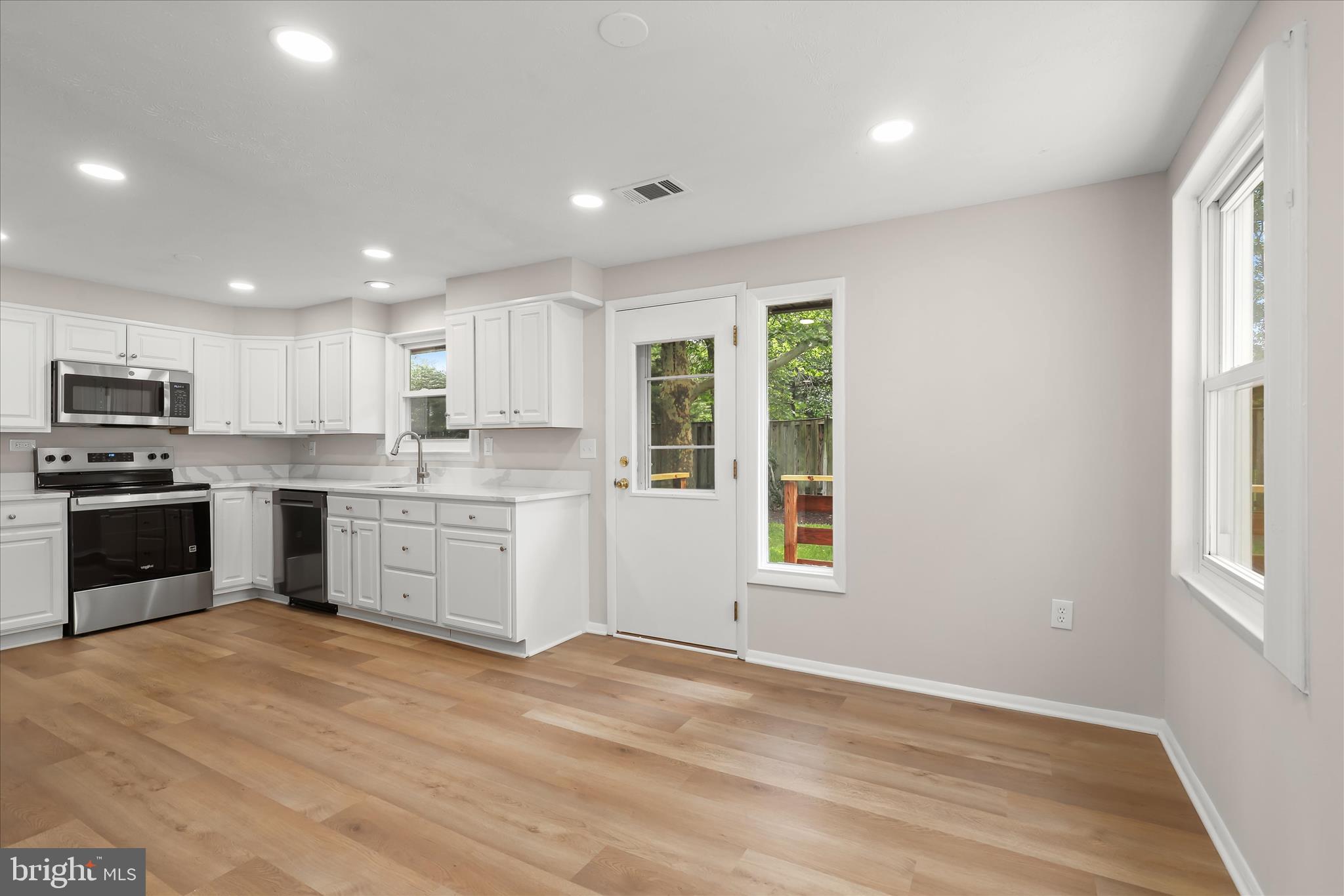 VILLAGE OF OWEN BROWN - Residential