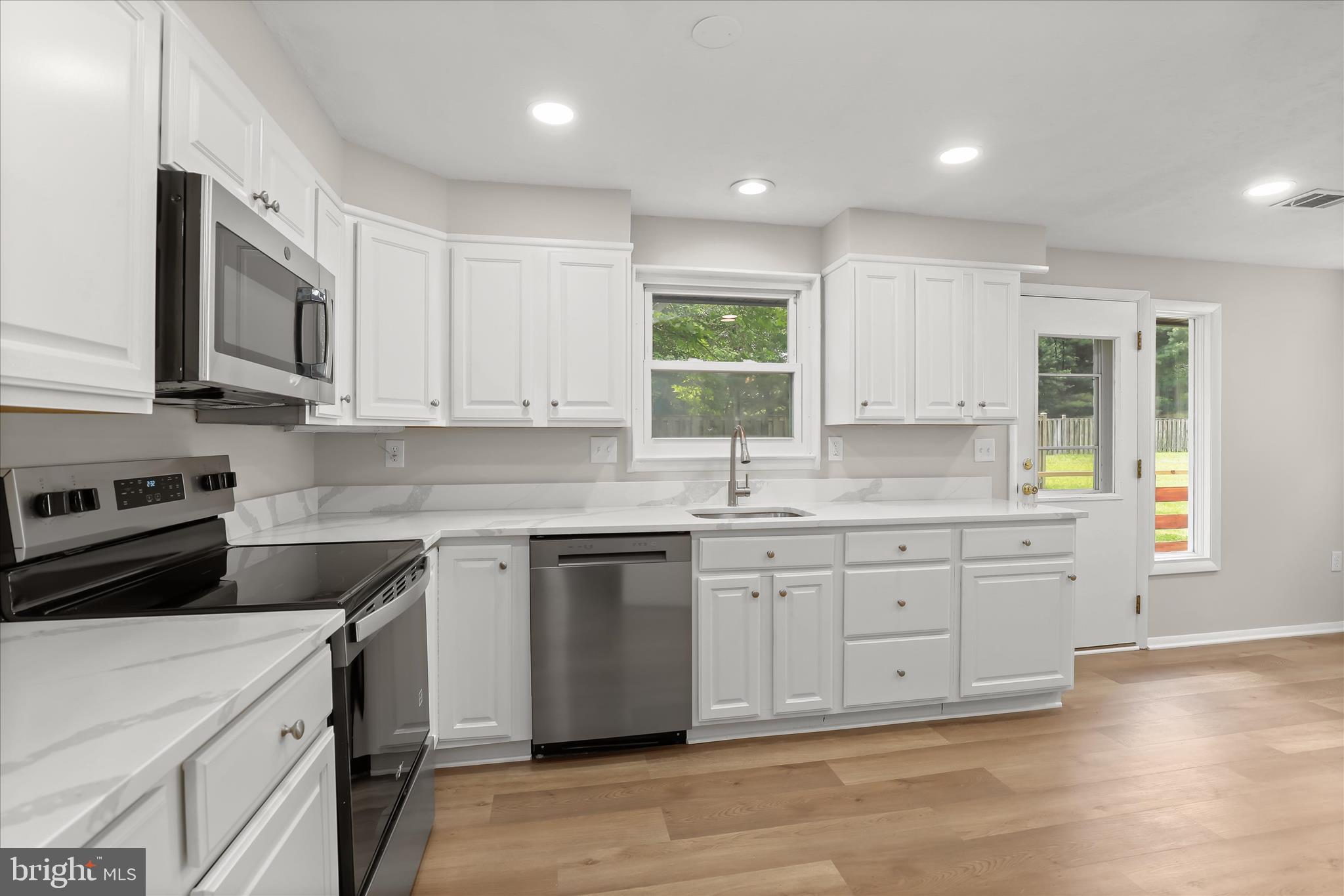 VILLAGE OF OWEN BROWN - Residential