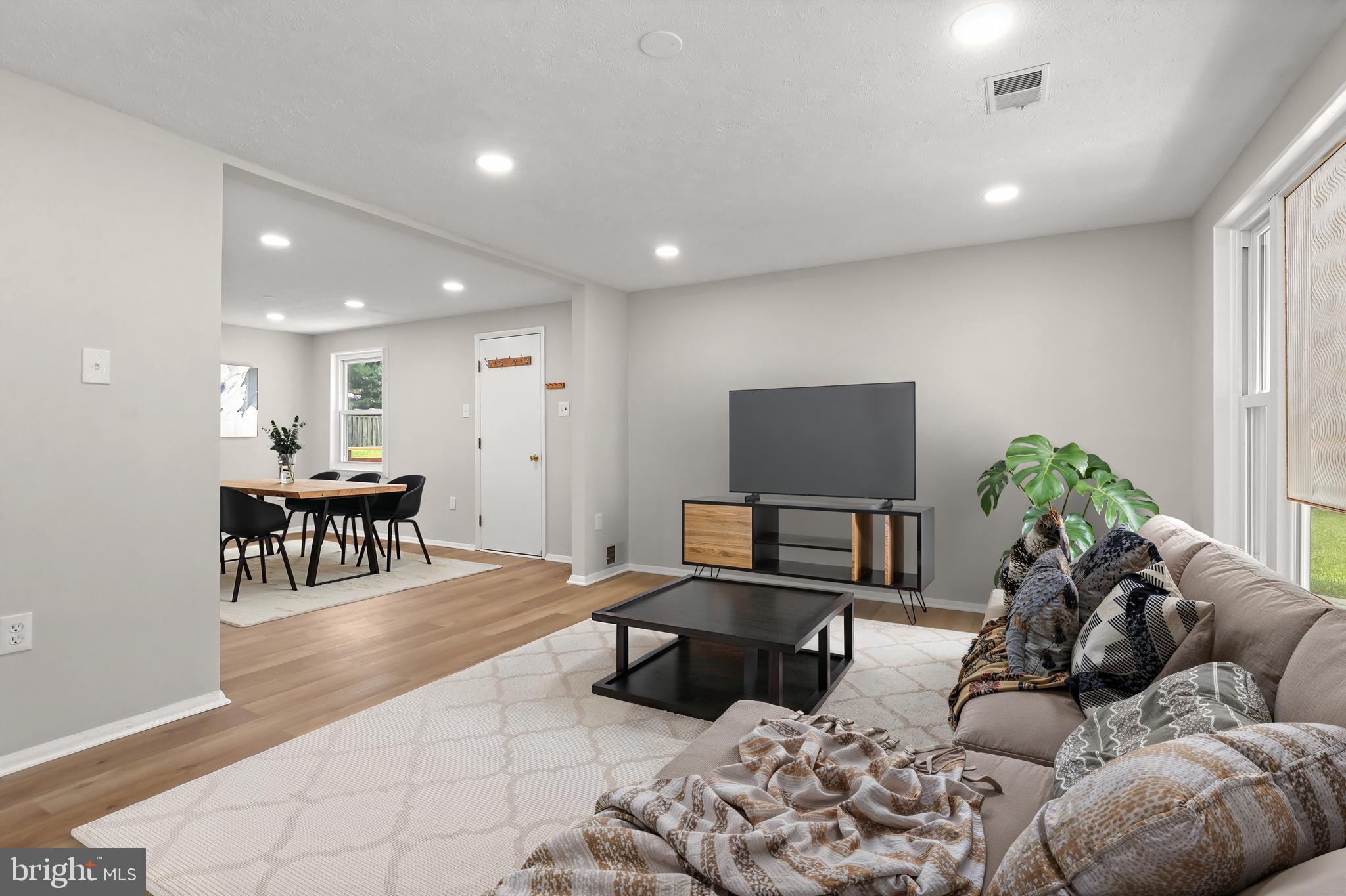 VILLAGE OF OWEN BROWN - Residential