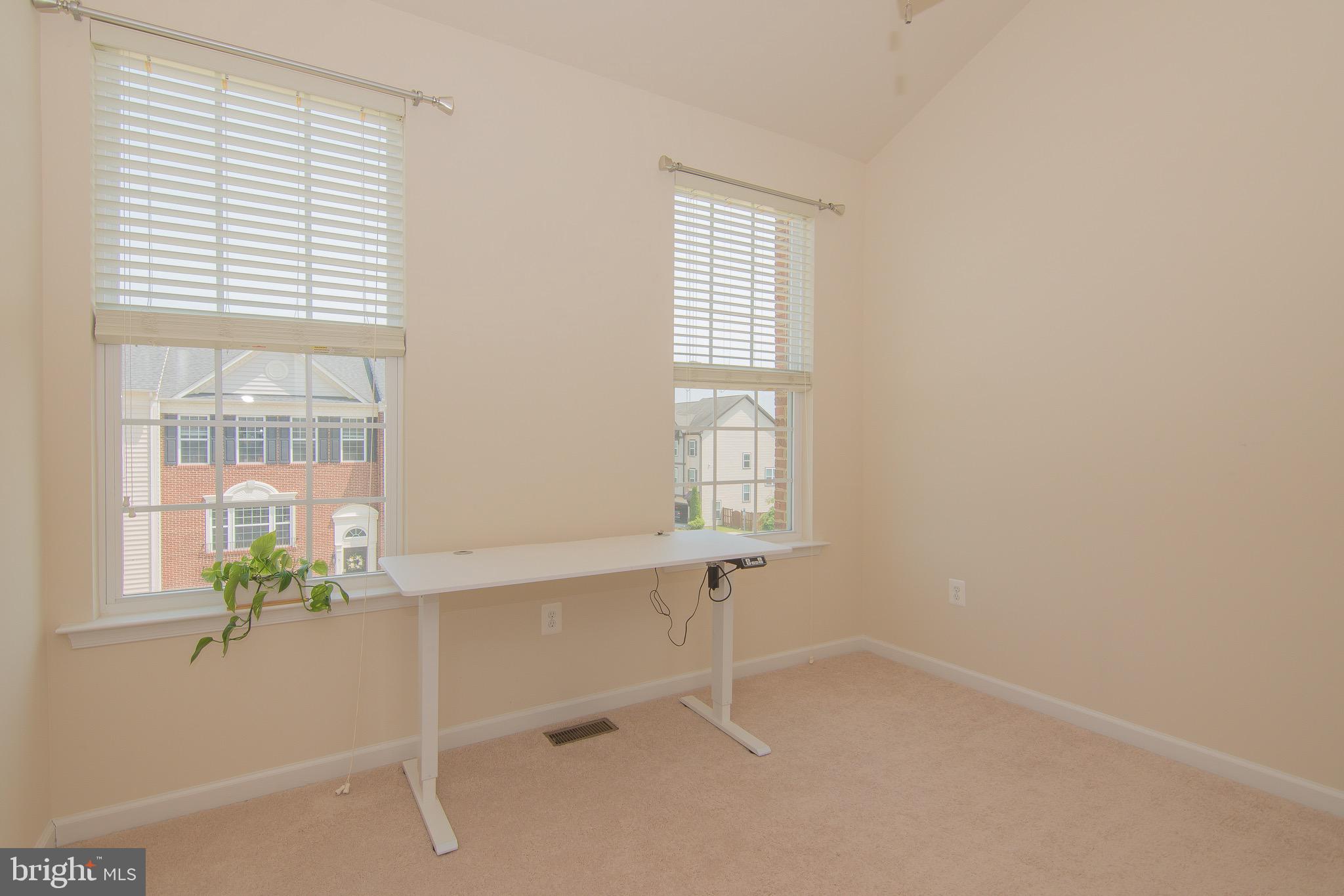 COLONIAL FORGE TOWNHOMES - Residential Lease